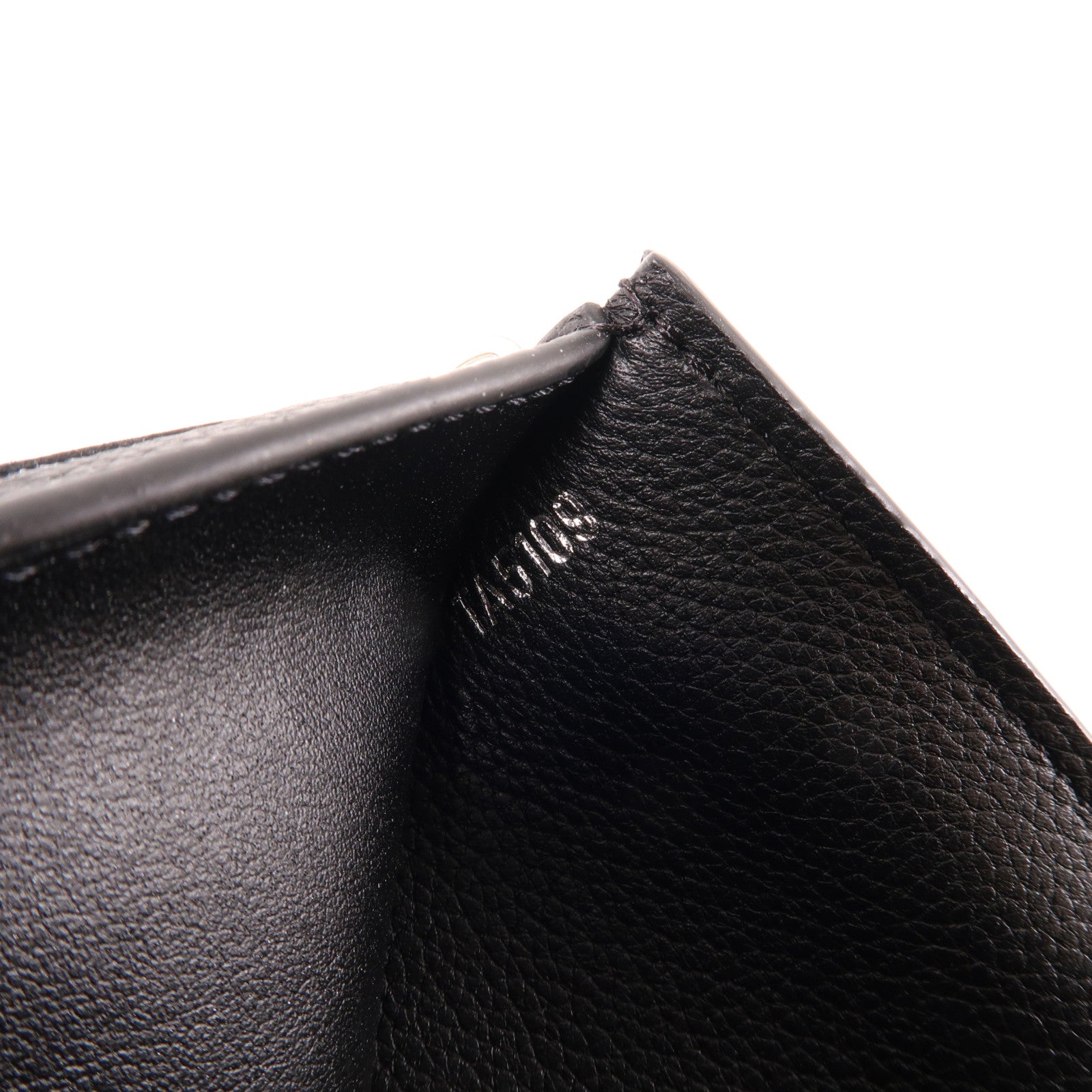 LOUIS VUITTON 牛皮皮革MyLockMe Compact Wallet銀扣錢包黑色