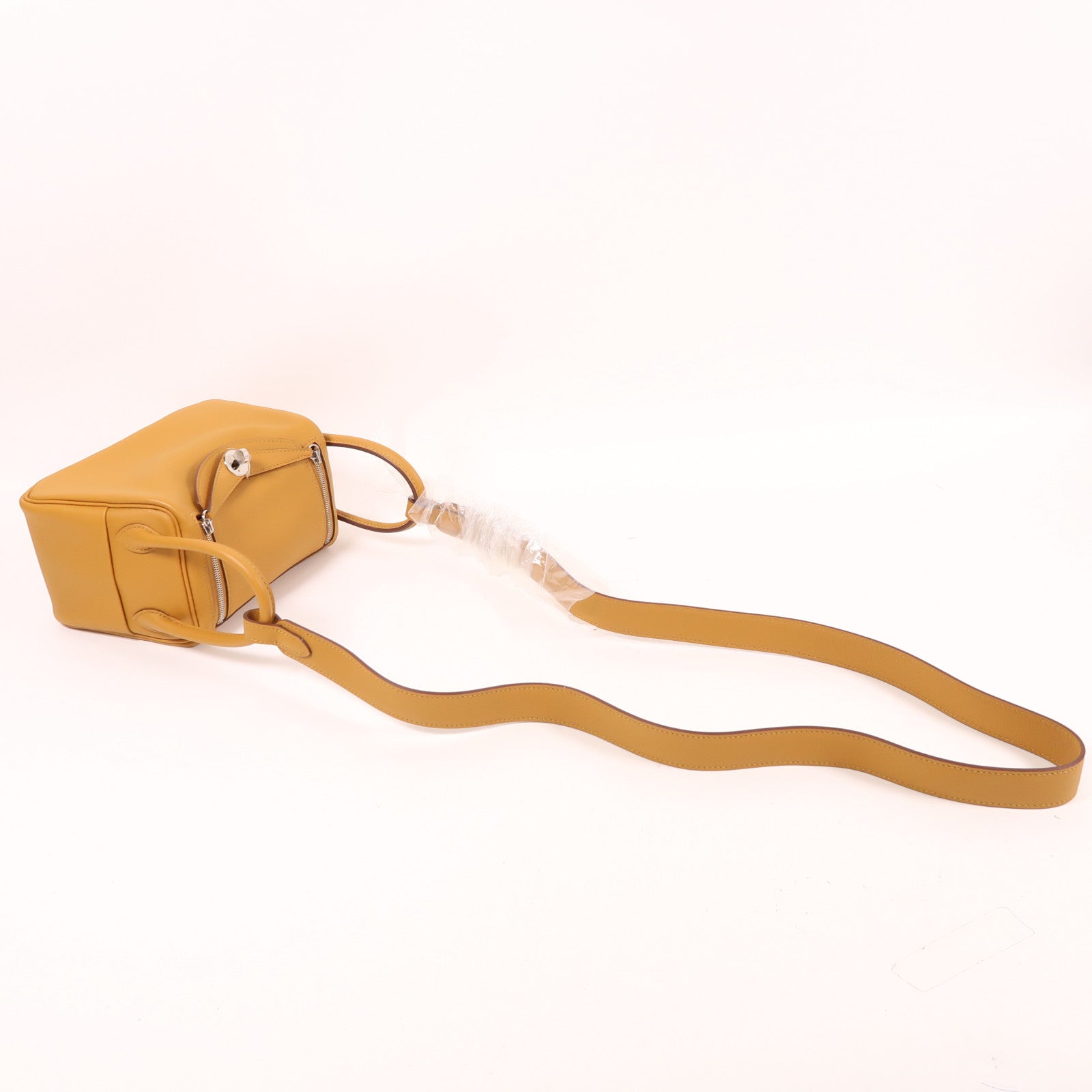 HERMES 【激減優惠】Swift皮革Mini Lindy 20銀扣肩背袋