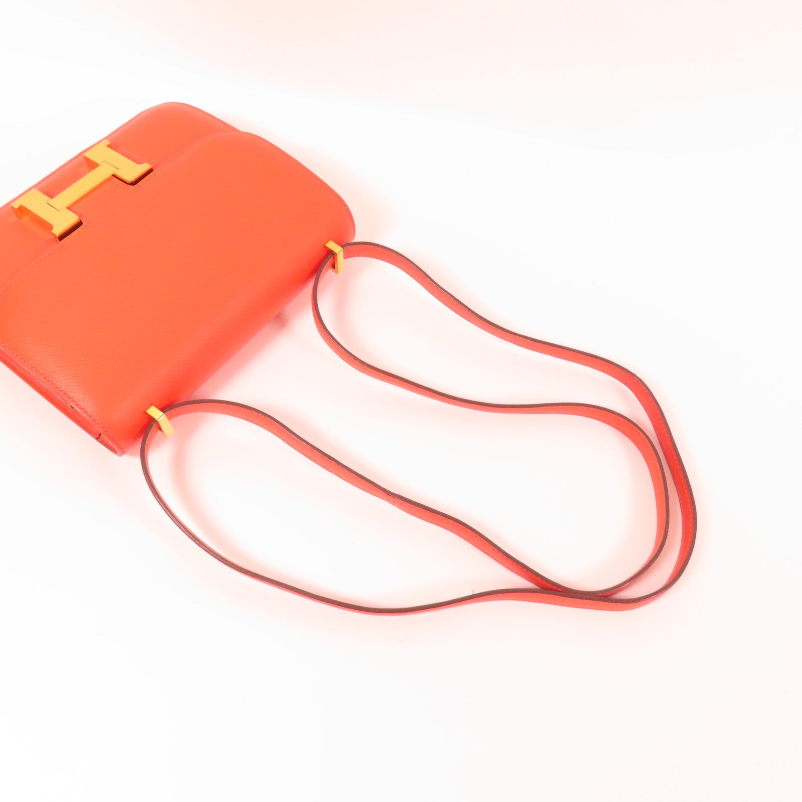 HERMES Epsom皮革Constance Mini金扣肩背袋Red