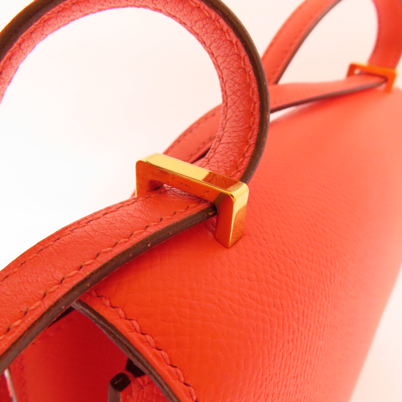 HERMES Epsom皮革Constance Mini金扣肩背袋Red