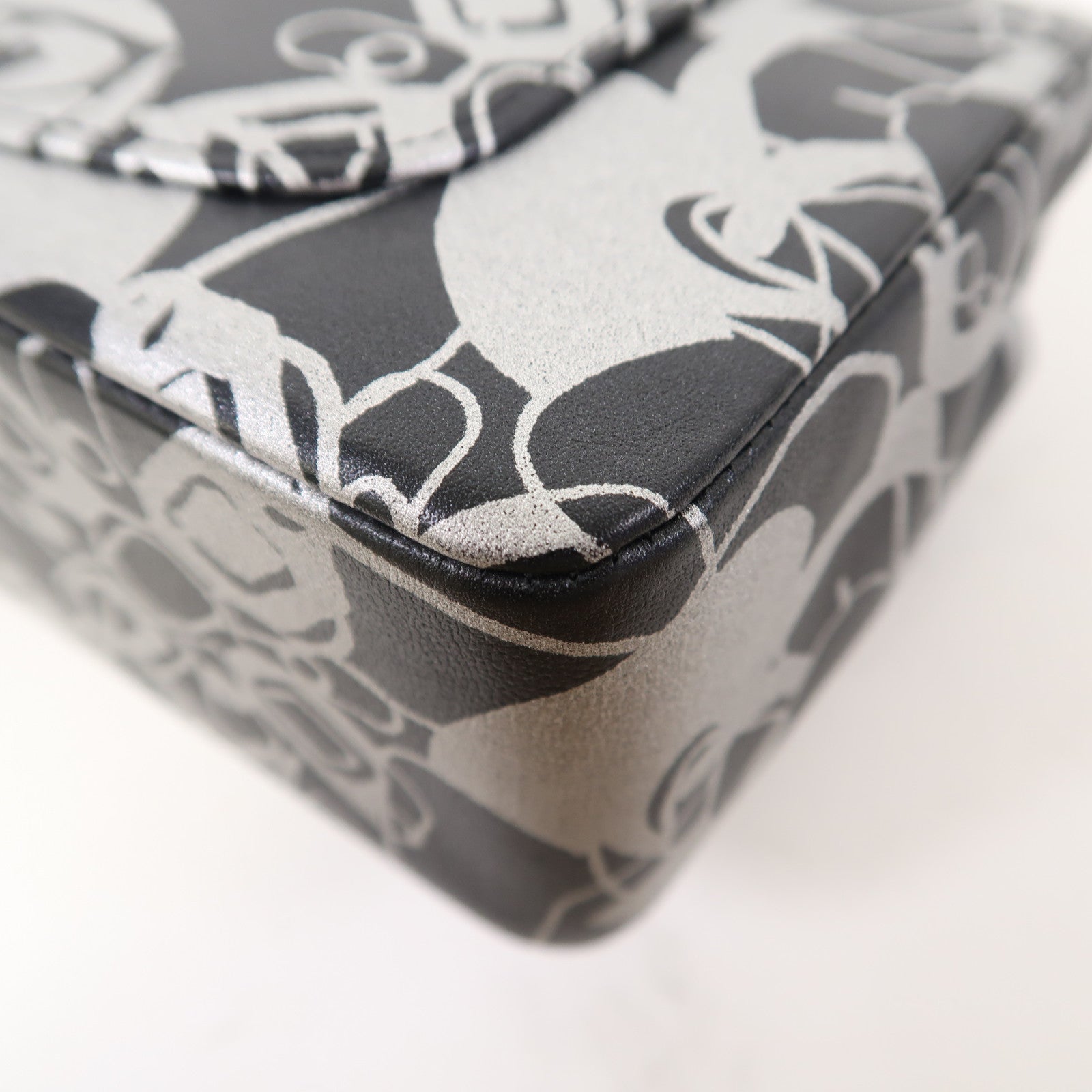 CHANEL 【激減優惠】牛皮皮革Chain Shoulder銀扣鏈帶肩背袋黑色/銀色