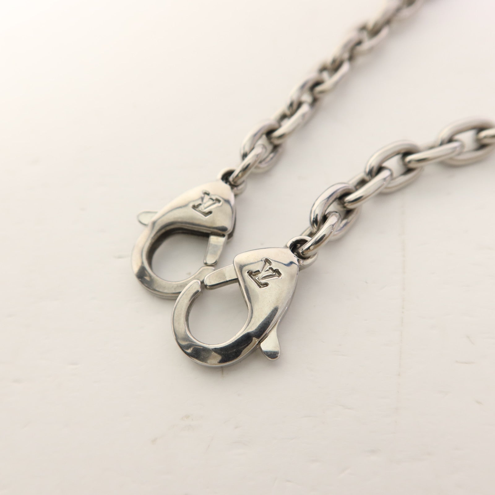 LOUIS VUITTON Epi Easy Pouch on Strap銀扣手挽肩背兩用袋