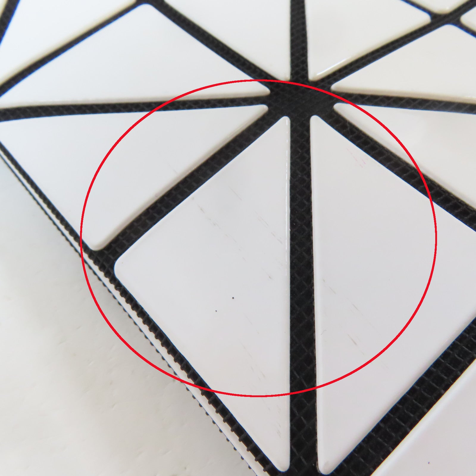 ISSEY MIYAKE PVC BAO BAO肩背袋/手挽袋白色