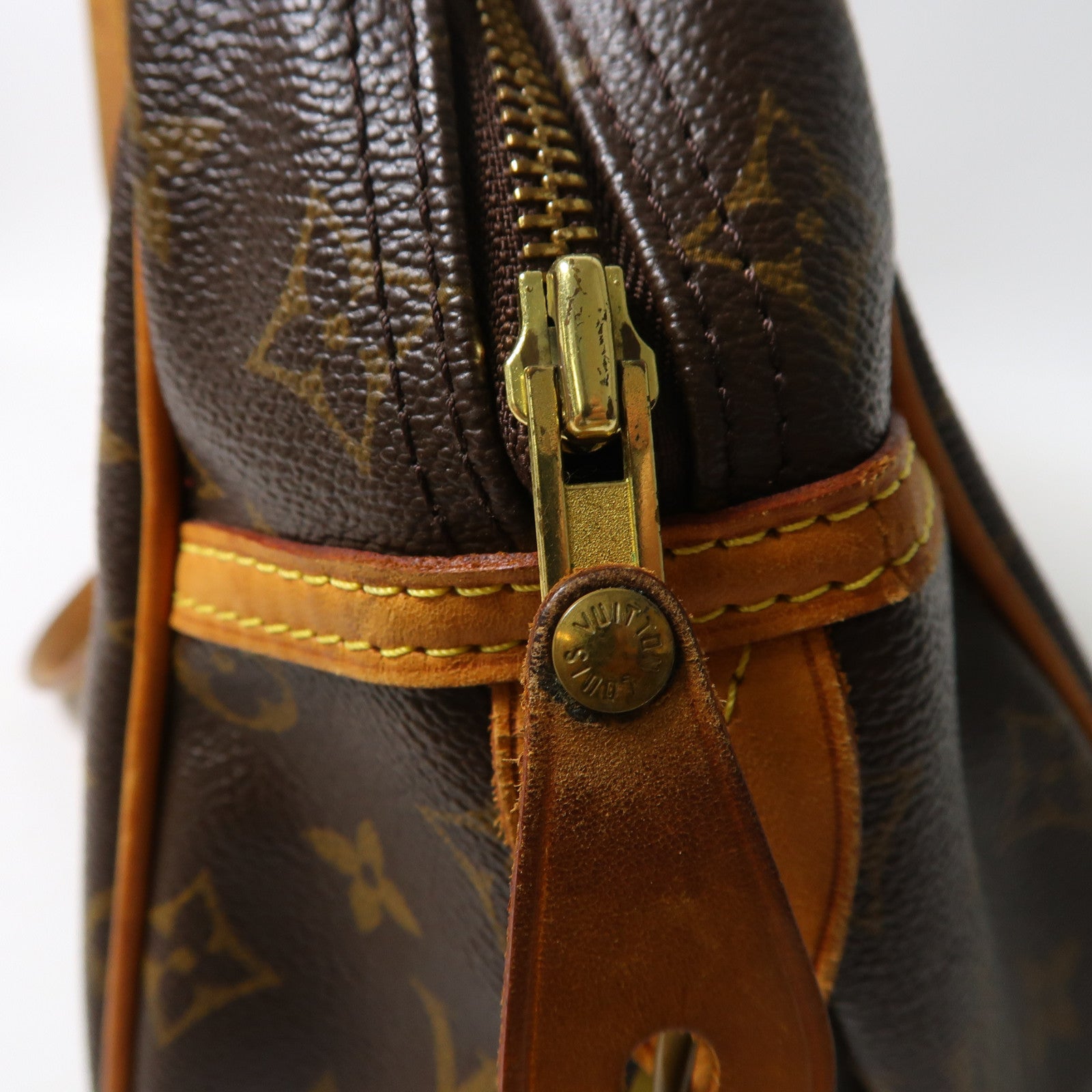 LOUIS VUITTON Monogram Montorgueil PM金扣肩背袋啡色