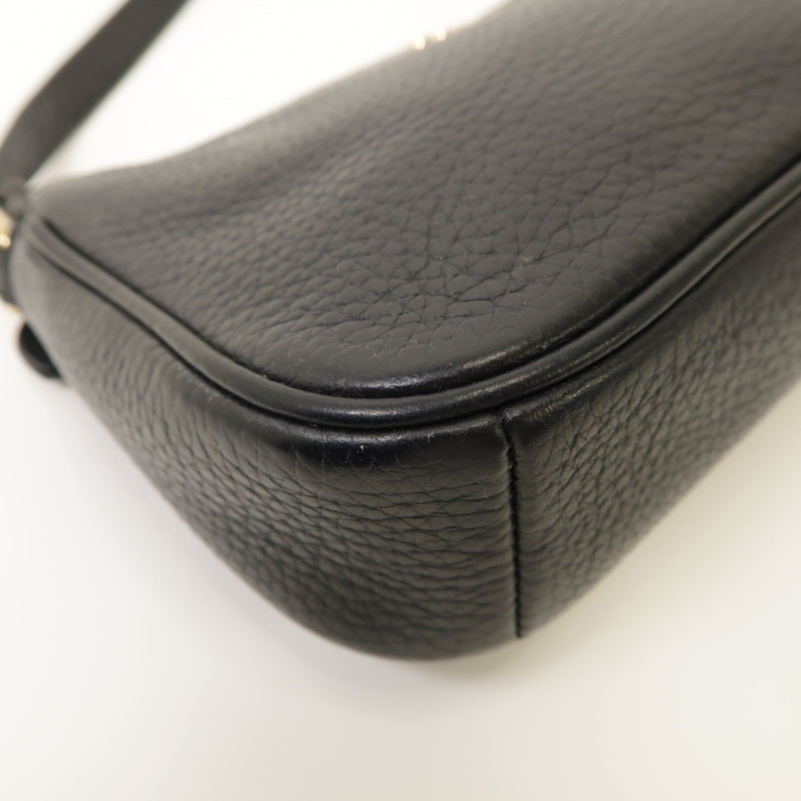 COACH 【激減優惠】牛皮皮革Shoulder Bag金扣肩背袋黒色