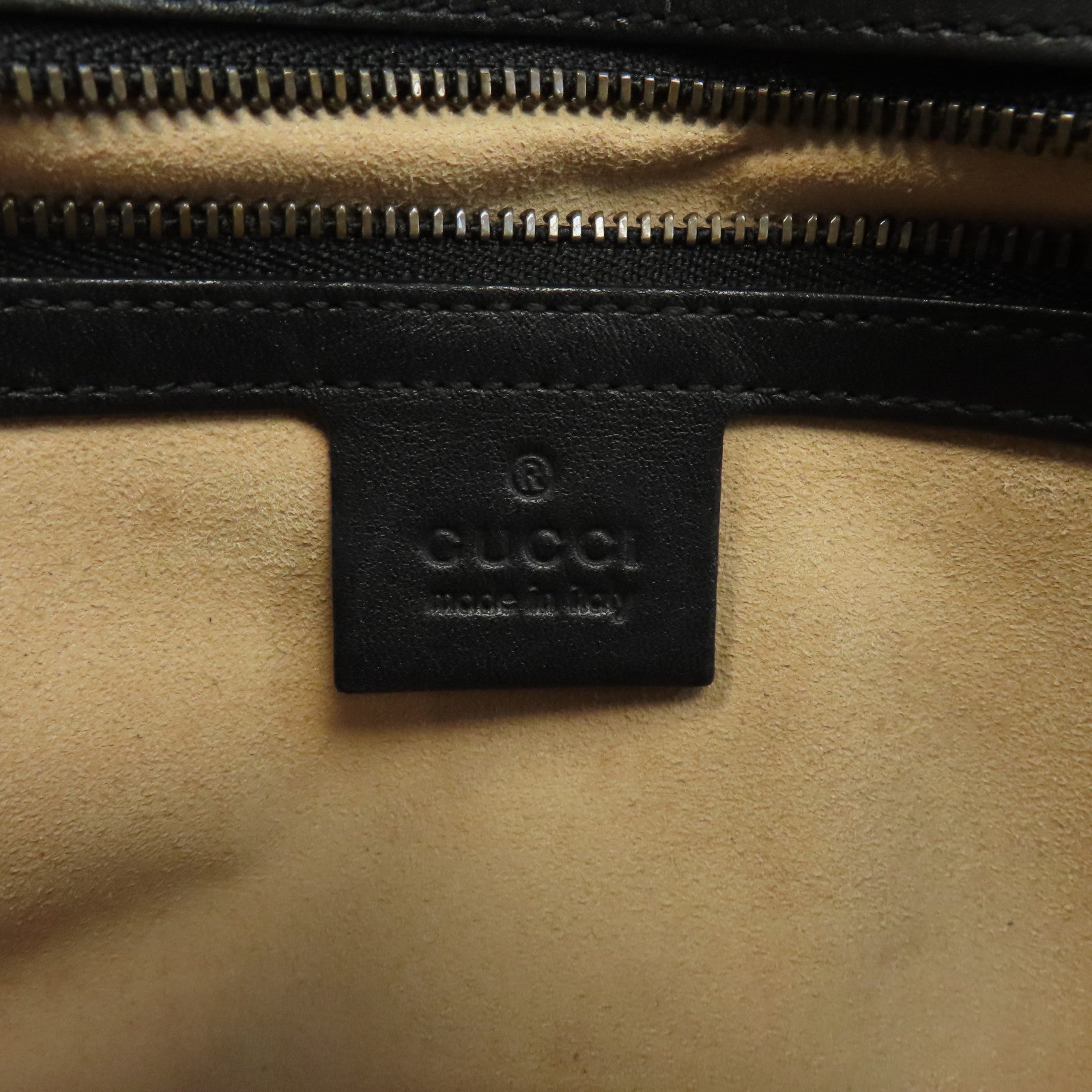 GUCCI 牛皮皮革GG Marmont金扣鏈帶肩背袋黑色