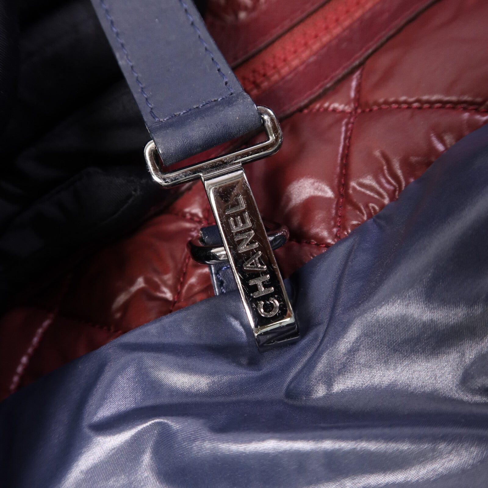 CHANEL 尼龍Coco Cocoon HandBag銀扣手挽袋