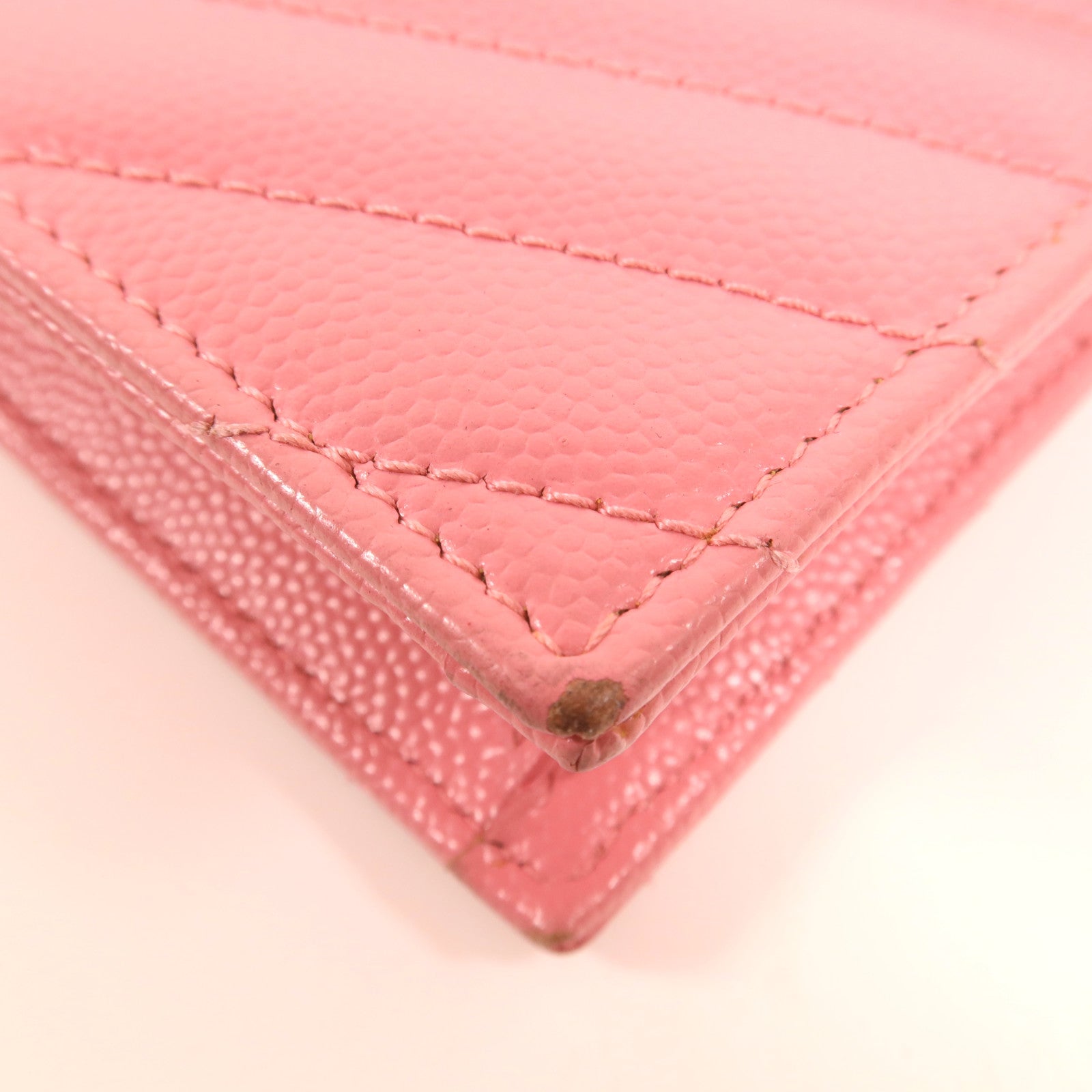 YVES SAINT LAURENT 牛皮皮革WOC金扣肩背袋