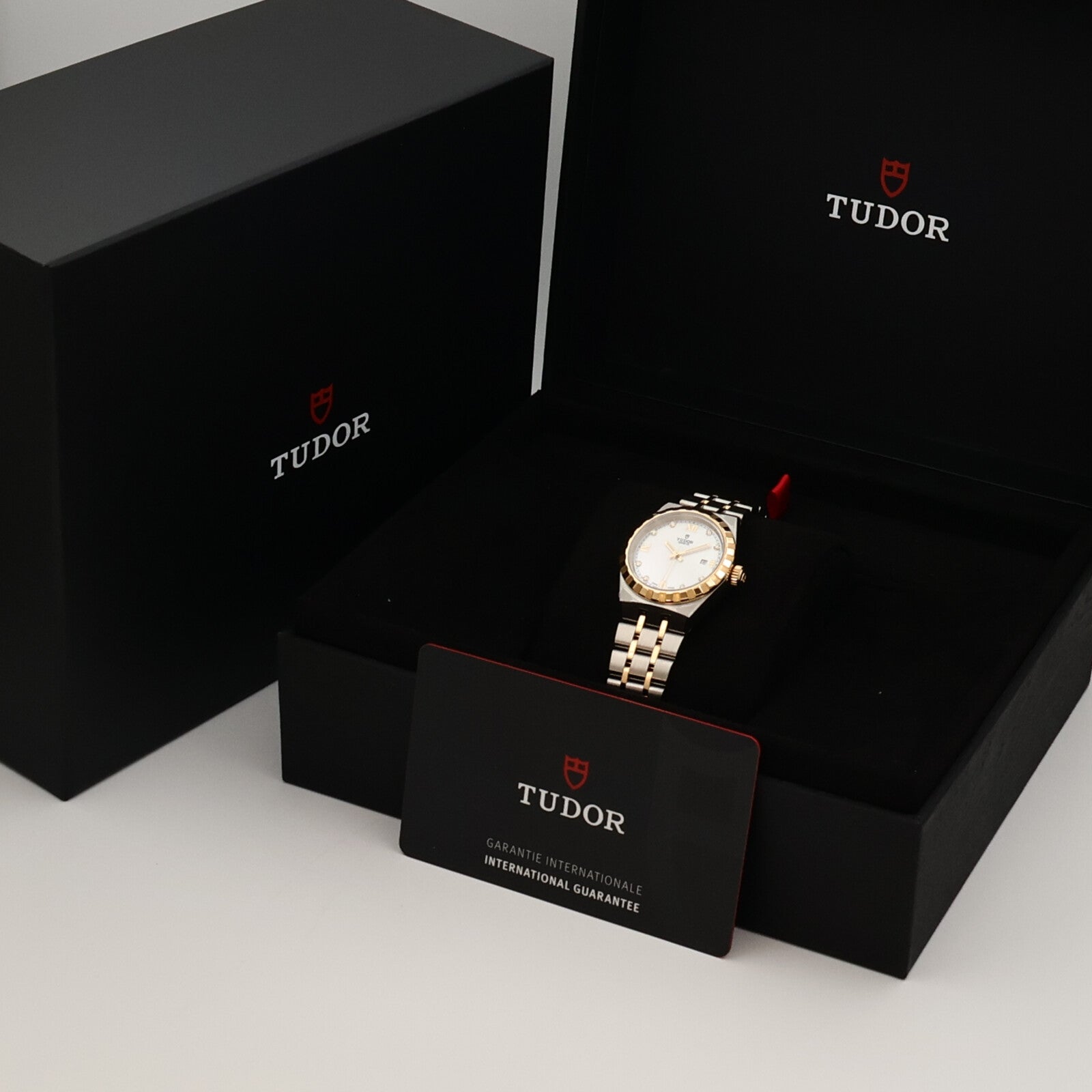 TUDOR Royal M28303