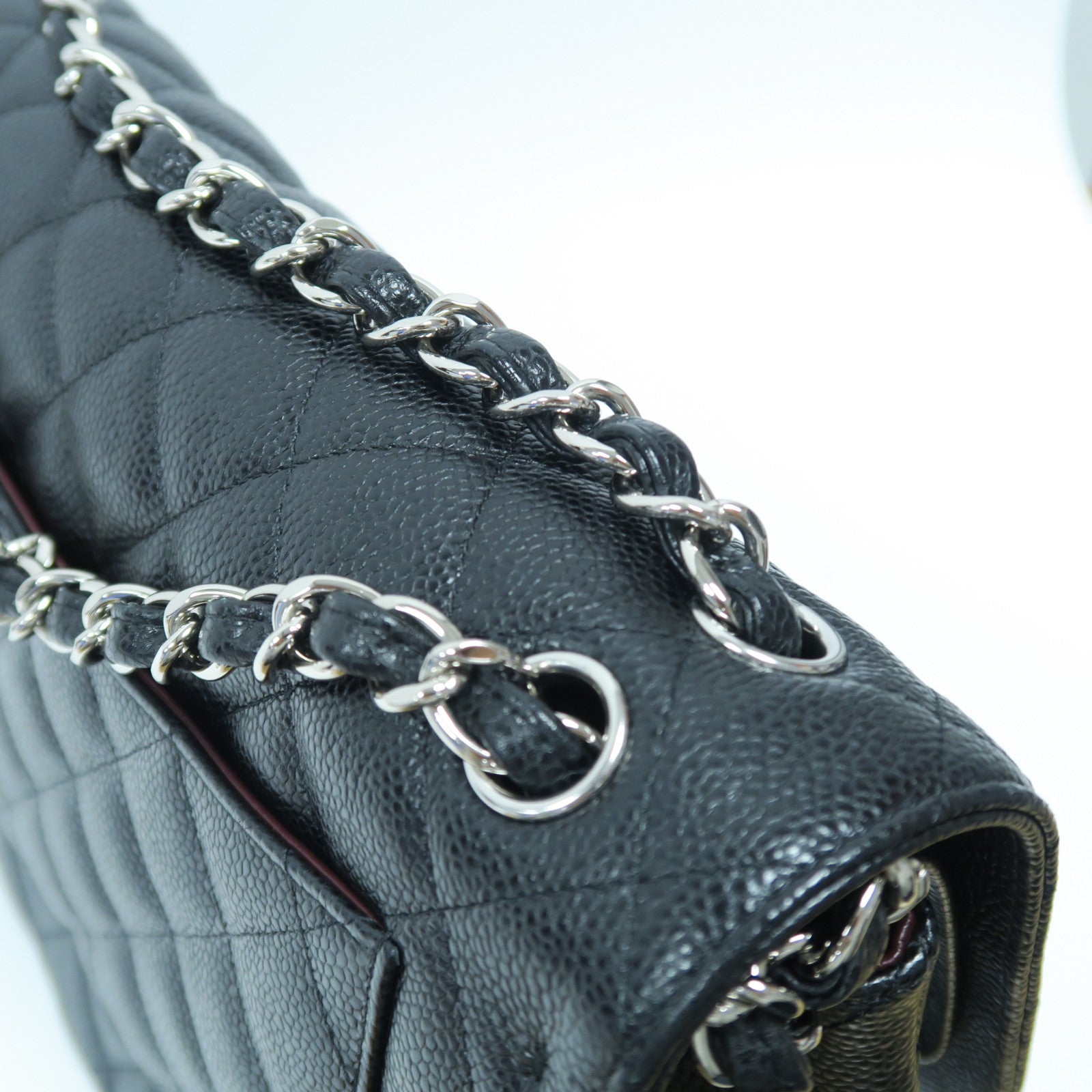CHANEL 菱格Caviar皮革Classic Flap Jumbo銀扣鏈帶肩背袋黑色