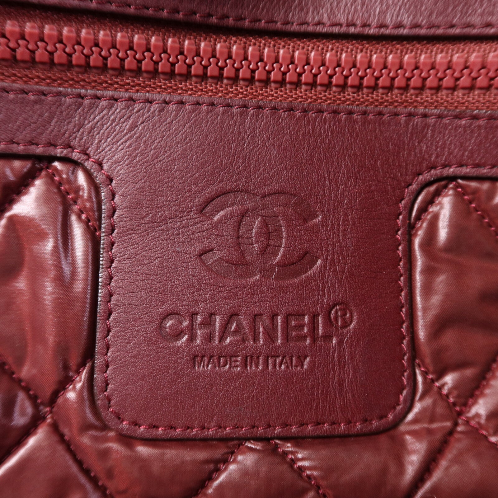 CHANEL 尼龍Coco Cocoon HandBag銀扣手挽袋