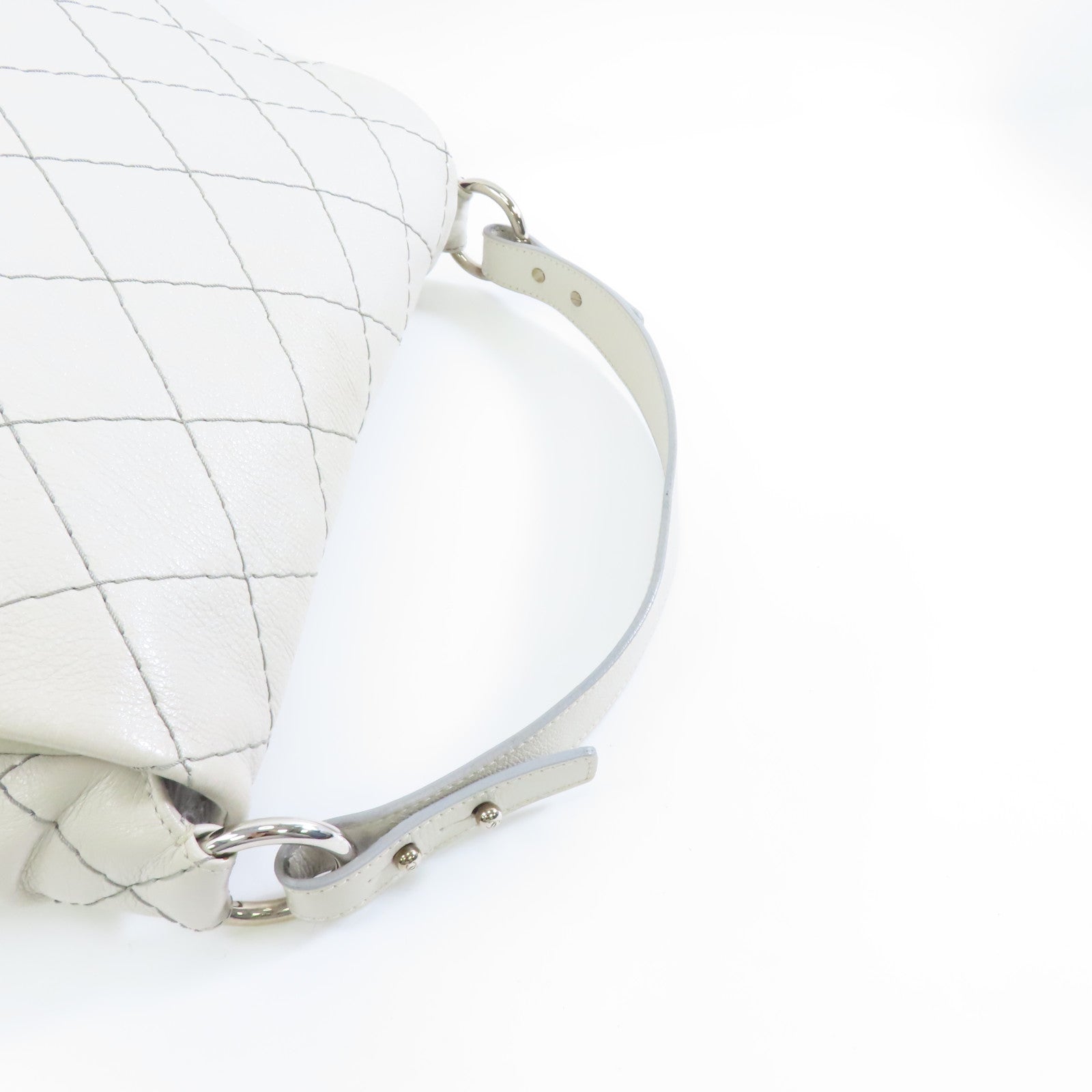 CHANEL 牛皮皮革Shoulder Bag銀扣肩背袋白色