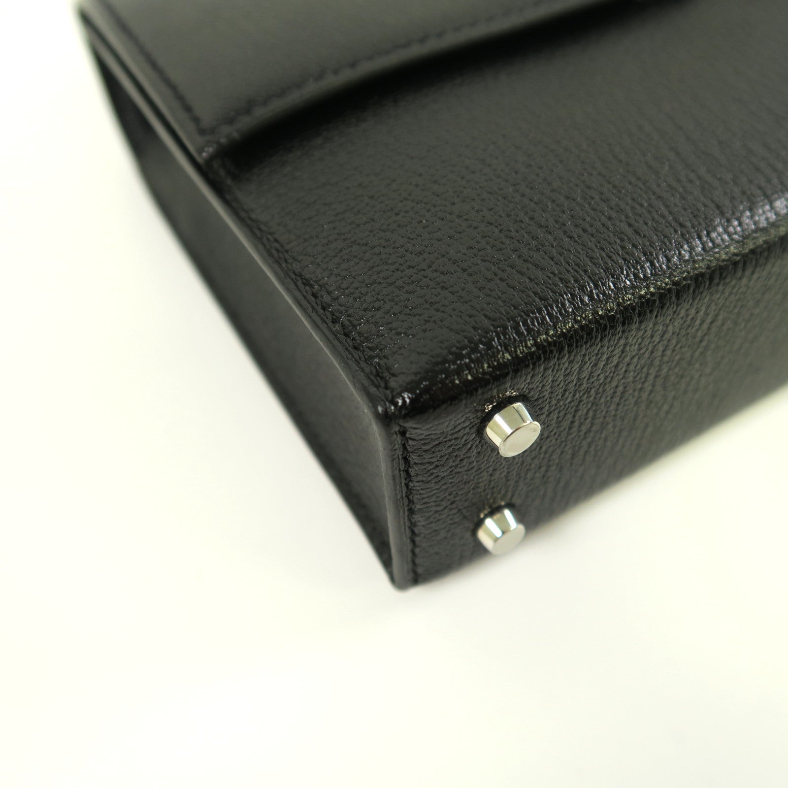 HERMES **【激減優惠】Chevre皮革Verrou Mini銀扣肩背袋黑色