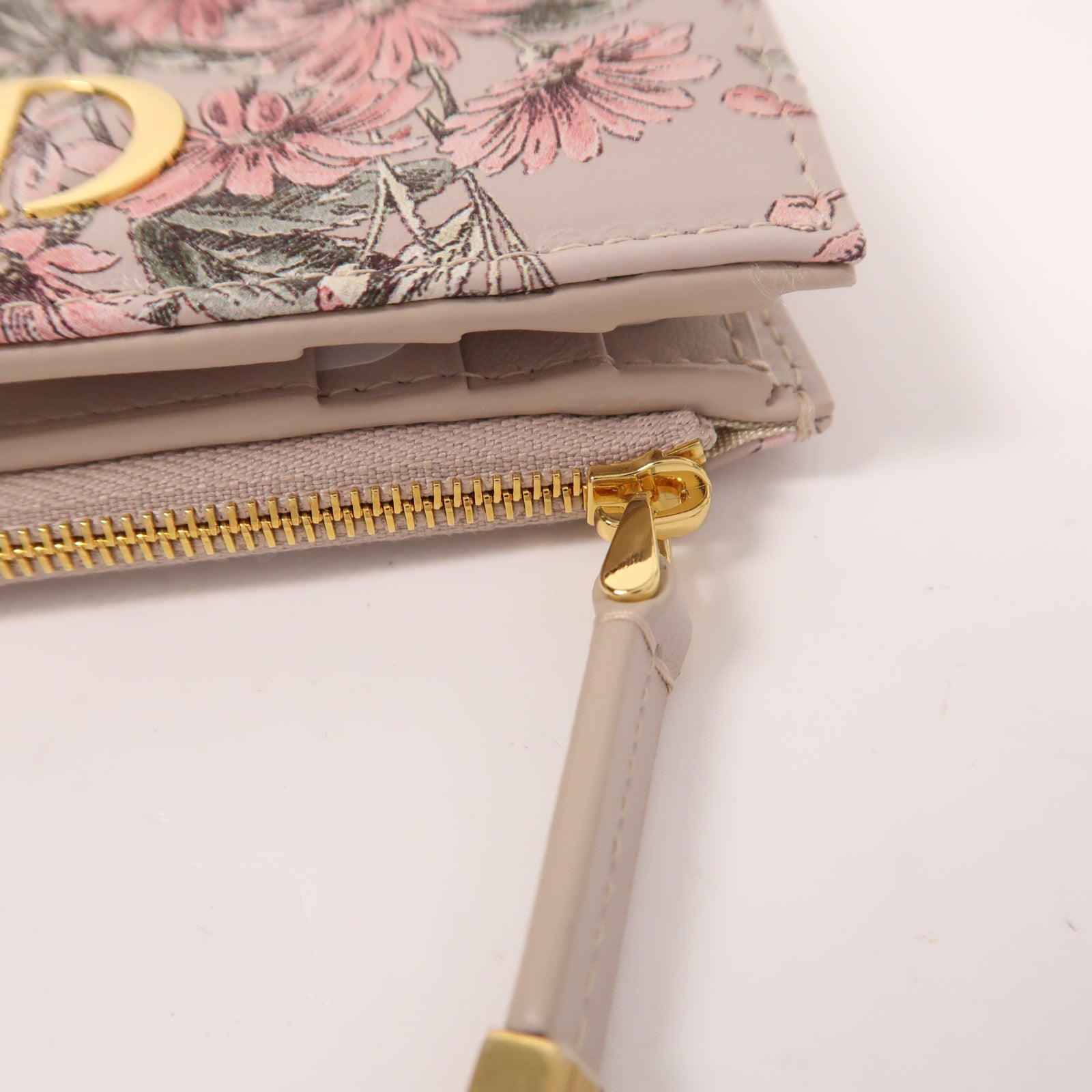 Dior 牛皮皮革Caro Dahlia Wallet金扣錢包