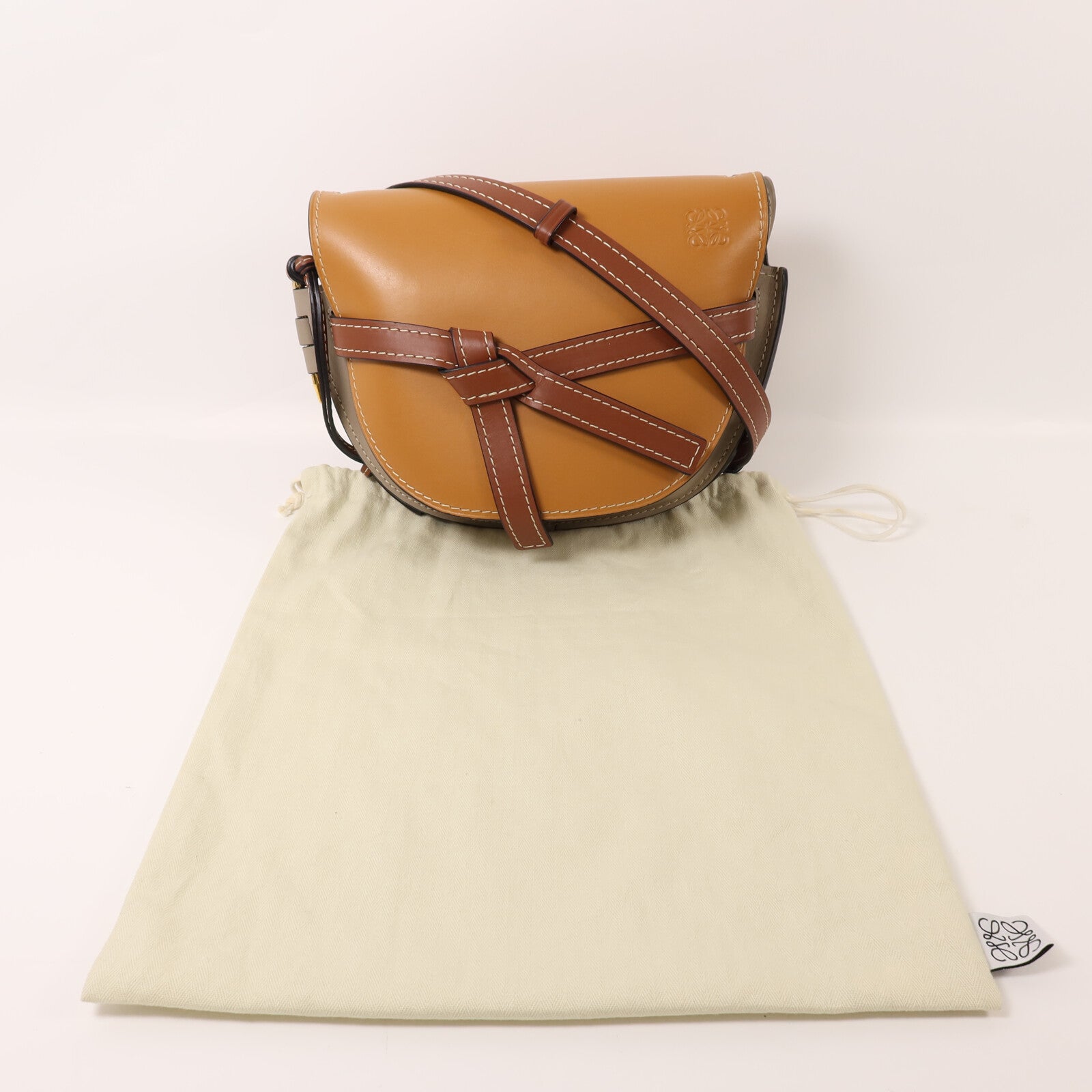 LOEWE 牛皮皮革Gate Small金扣肩背袋