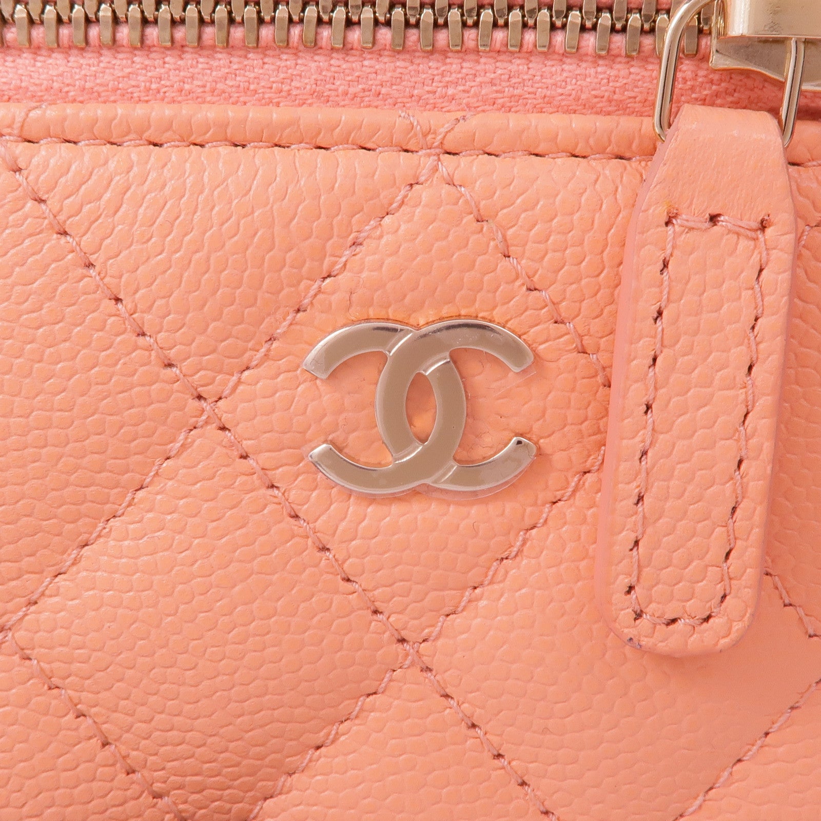 CHANEL 牛皮皮革Chain Shoulder金扣鏈帶肩背袋