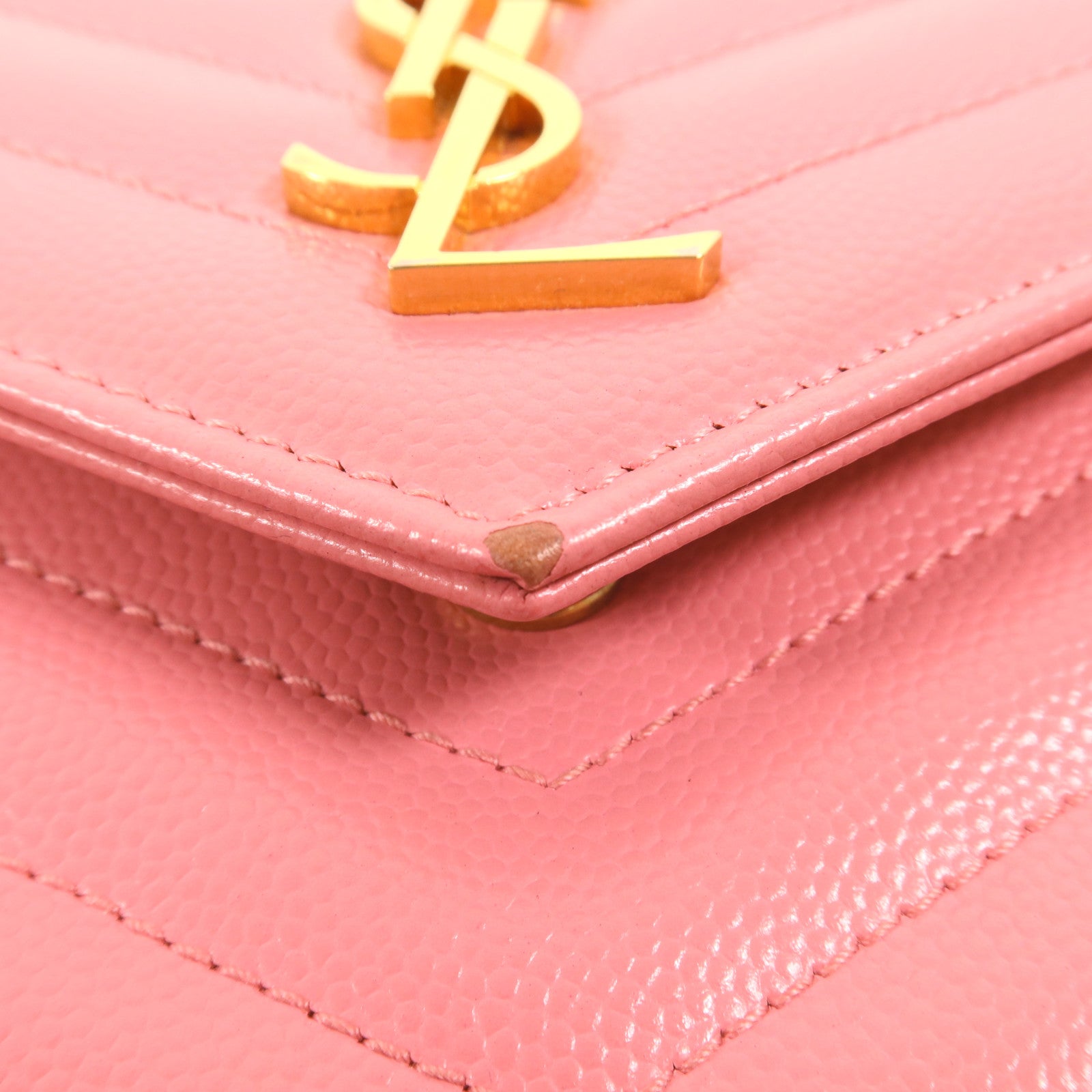 YVES SAINT LAURENT 牛皮皮革WOC金扣肩背袋