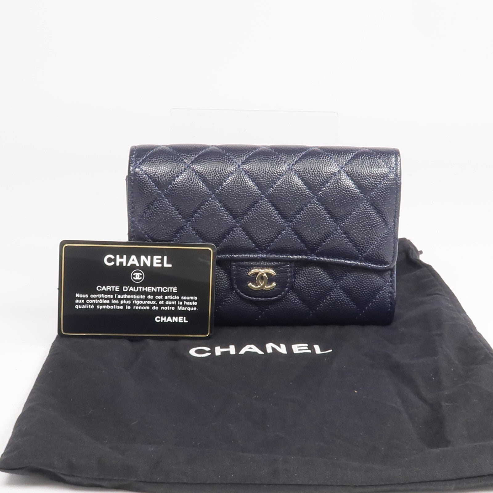 CHANEL 牛皮皮革Wallet金扣錢包