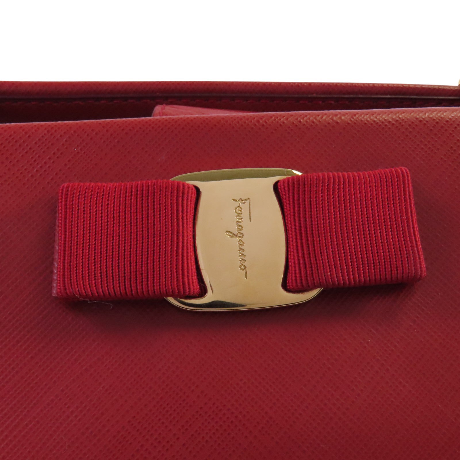 Salvatore Ferragamo 牛皮皮革Shoulder Bag金扣鏈帶肩背袋