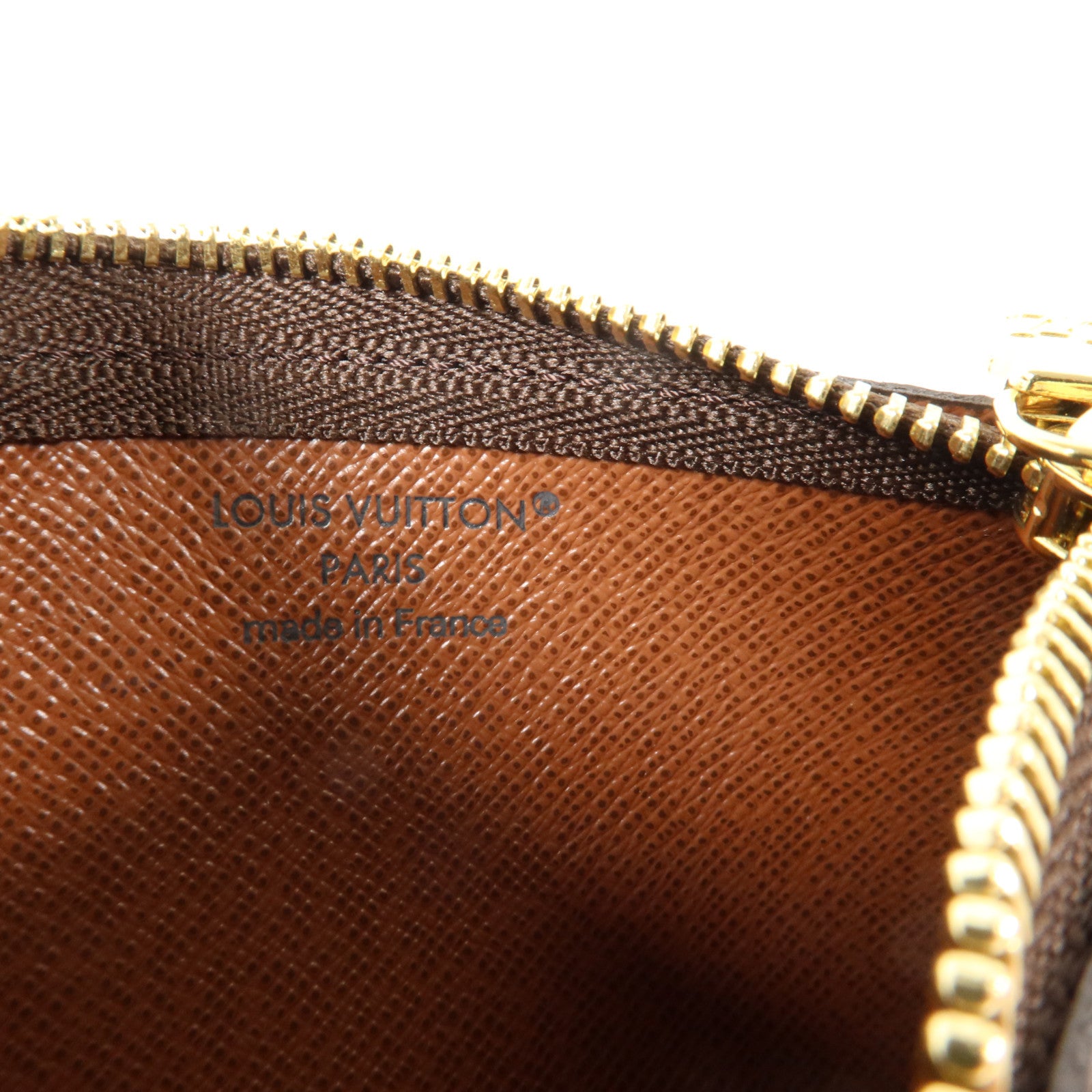 LOUIS VUITTON Monogram Key Pouch金扣鎖匙套