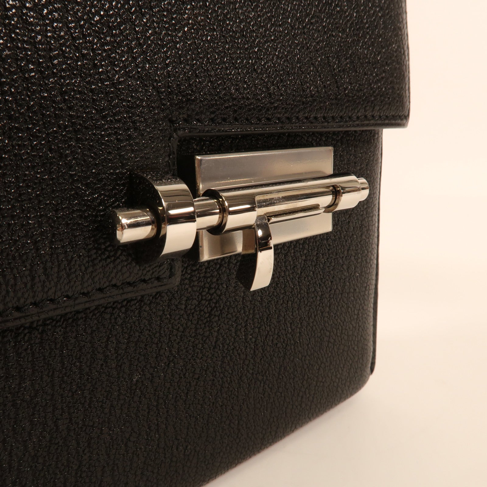 HERMES Chevre皮革Mini Verrou銀扣肩背袋