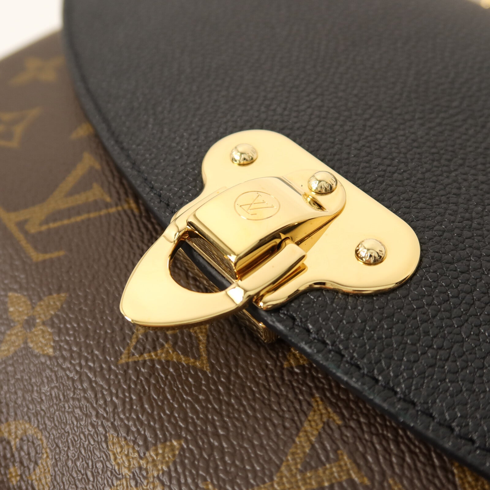 LOUIS VUITTON Monogram Saint Placide金扣鏈帶肩背袋