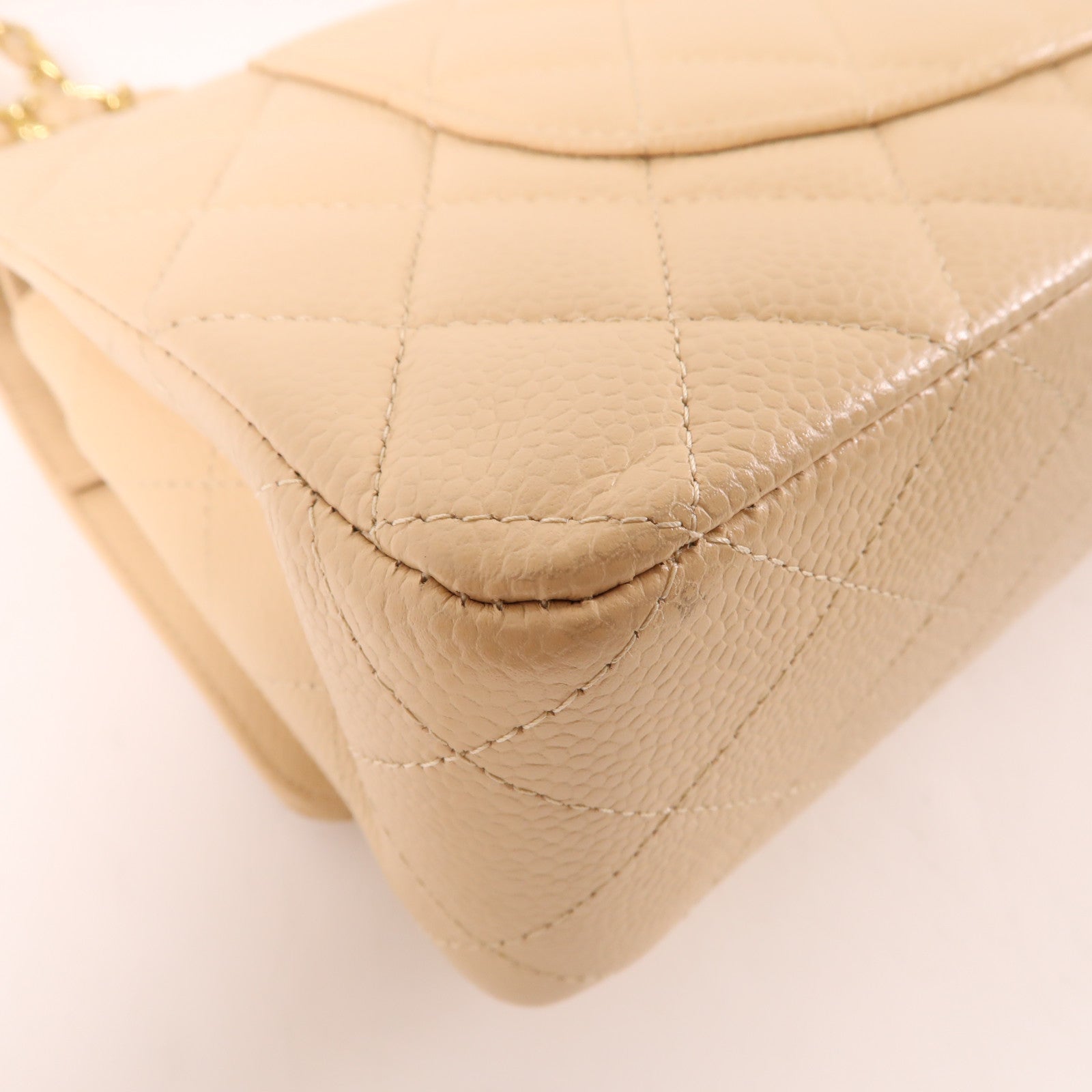 CHANEL 牛皮皮革Classic 25金扣肩背袋米色