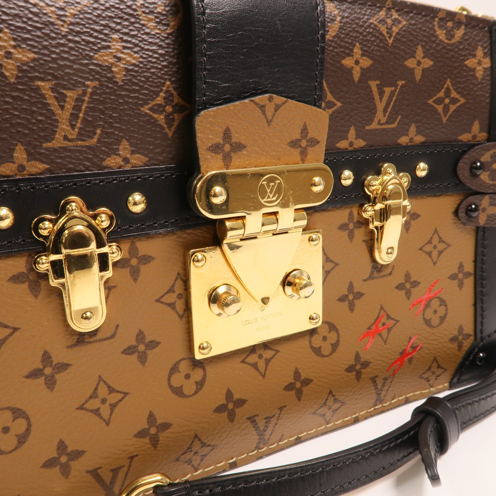 LOUIS VUITTON Monogram Reverse Trunk Clutch金扣鏈帶肩背袋