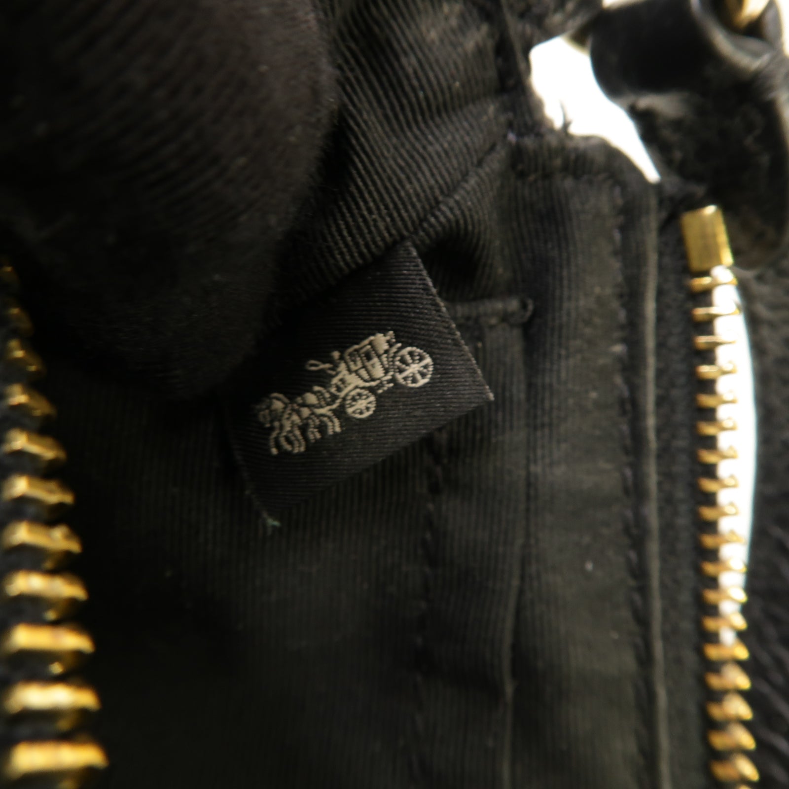 COACH 【激減優惠】牛皮皮革Shoulder Bag金扣肩背袋黒色