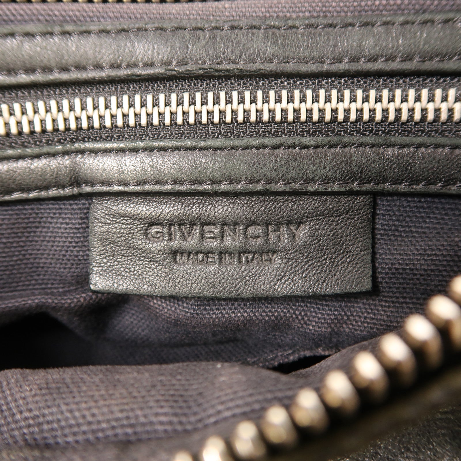GIVENCHY 牛皮皮革Pandora銀扣手挽肩背兩用袋