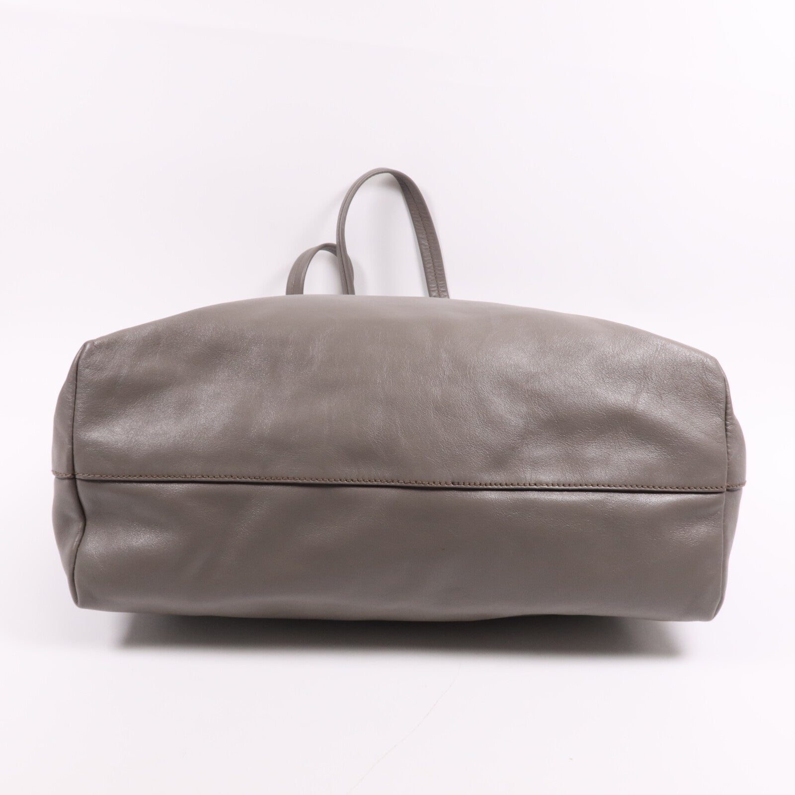 Miu Miu 牛皮皮革Tote Bag銀扣手挽袋