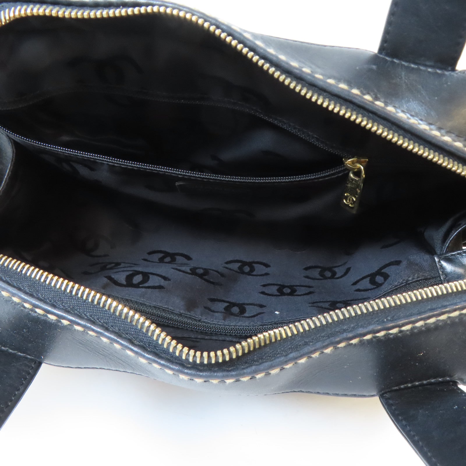 CHANEL 菱格牛皮皮革Vintage Handbag金扣金扣黑色