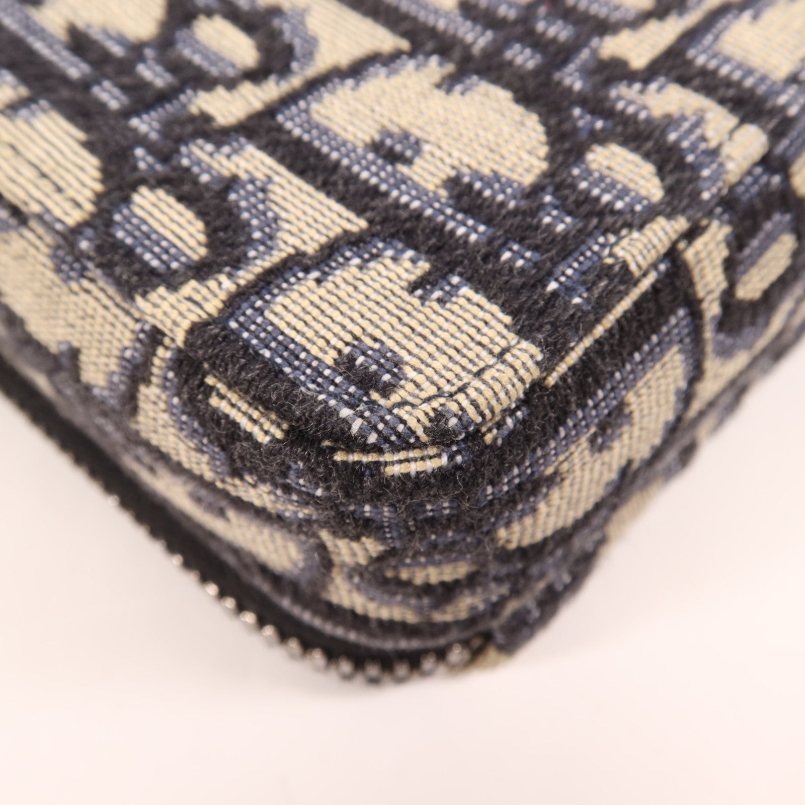 Dior 帆布Zipped Pouch With Strap銀扣肩背袋