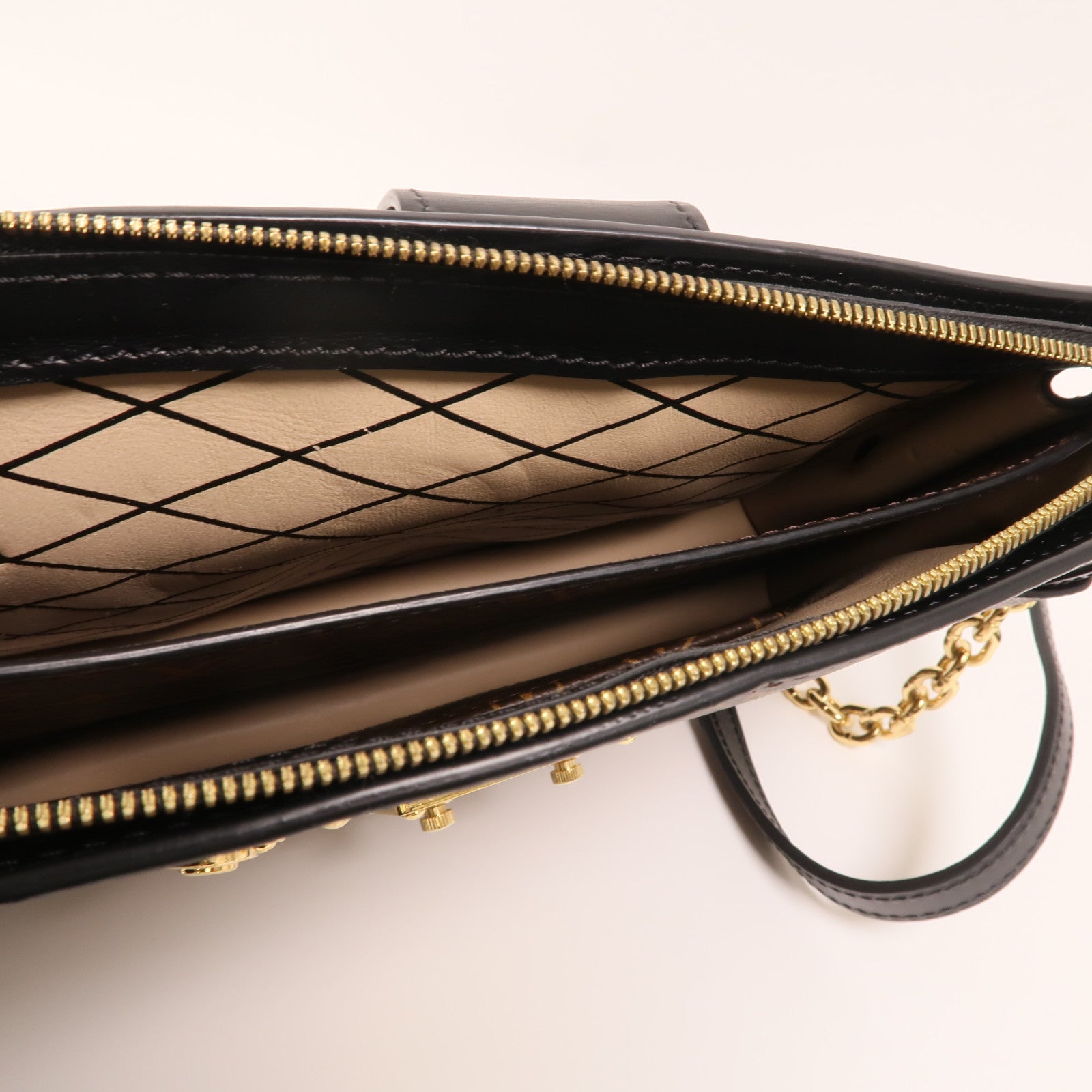 LOUIS VUITTON Monogram Reverse Trunk Clutch金扣鏈帶肩背袋
