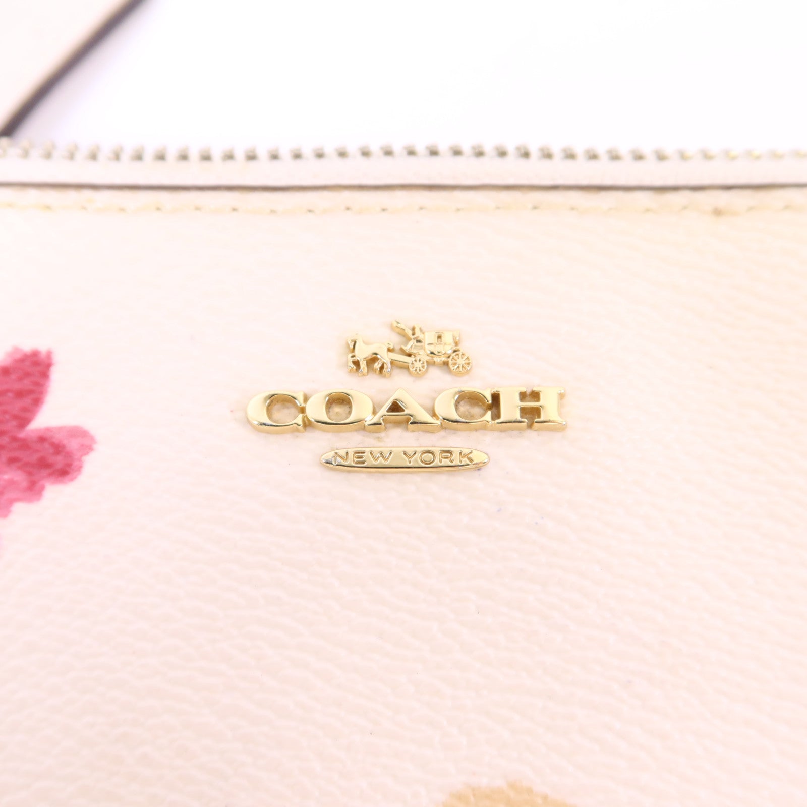 COACH 【激減優惠】牛皮皮革Pouch金扣小袋