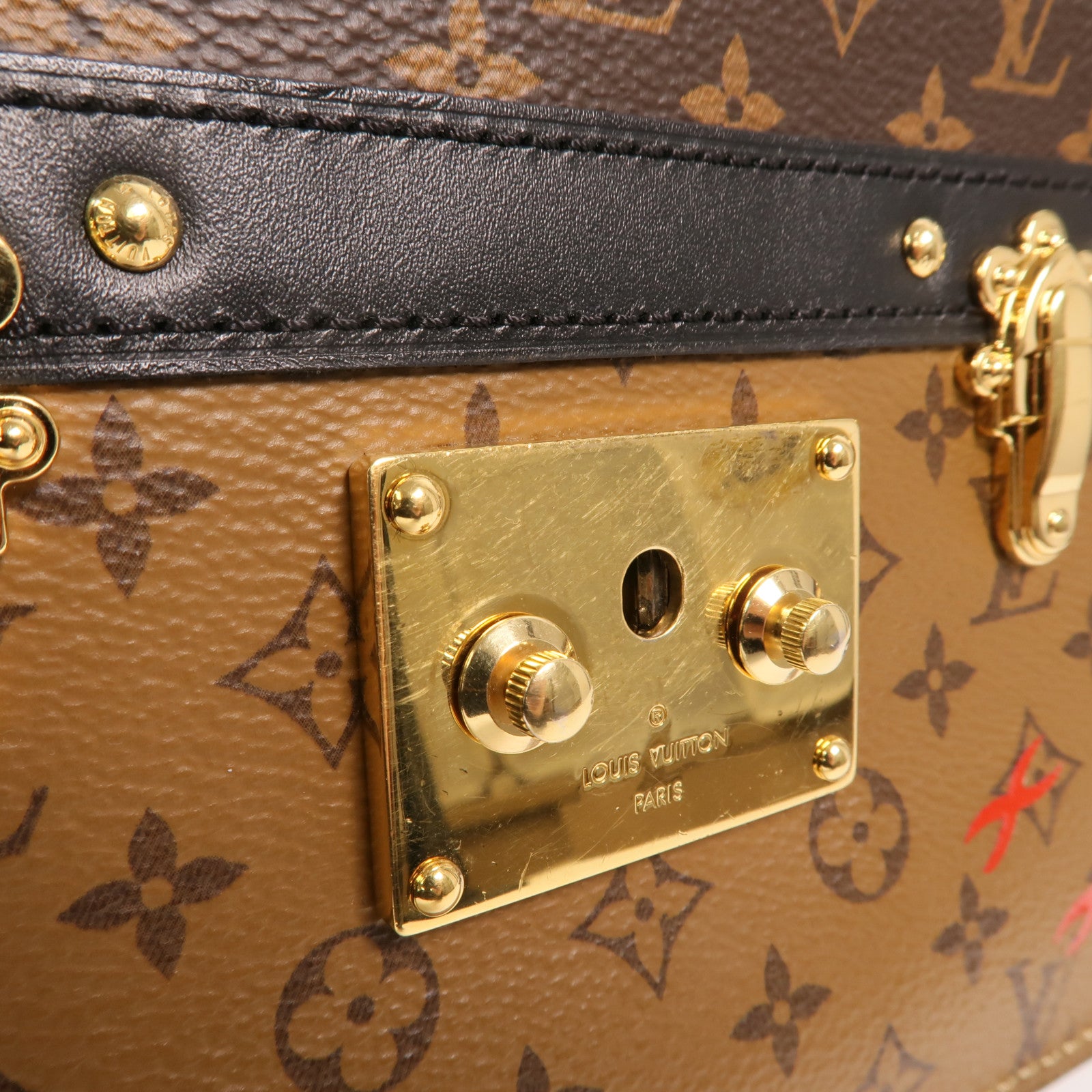 LOUIS VUITTON Monogram Reverse Trunk Clutch金扣鏈帶肩背袋