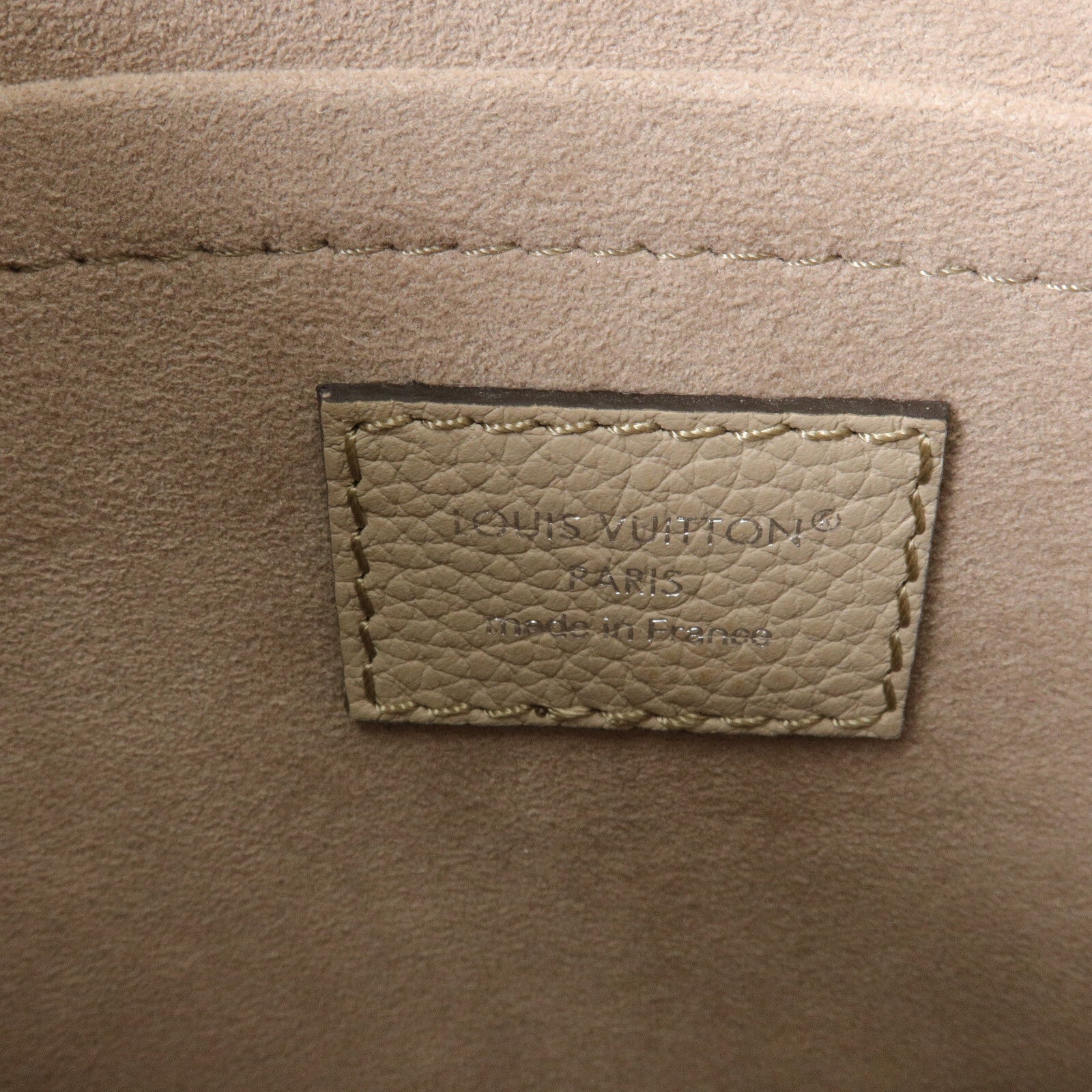 LOUIS VUITTON Mahina All Arourd PM肩背袋