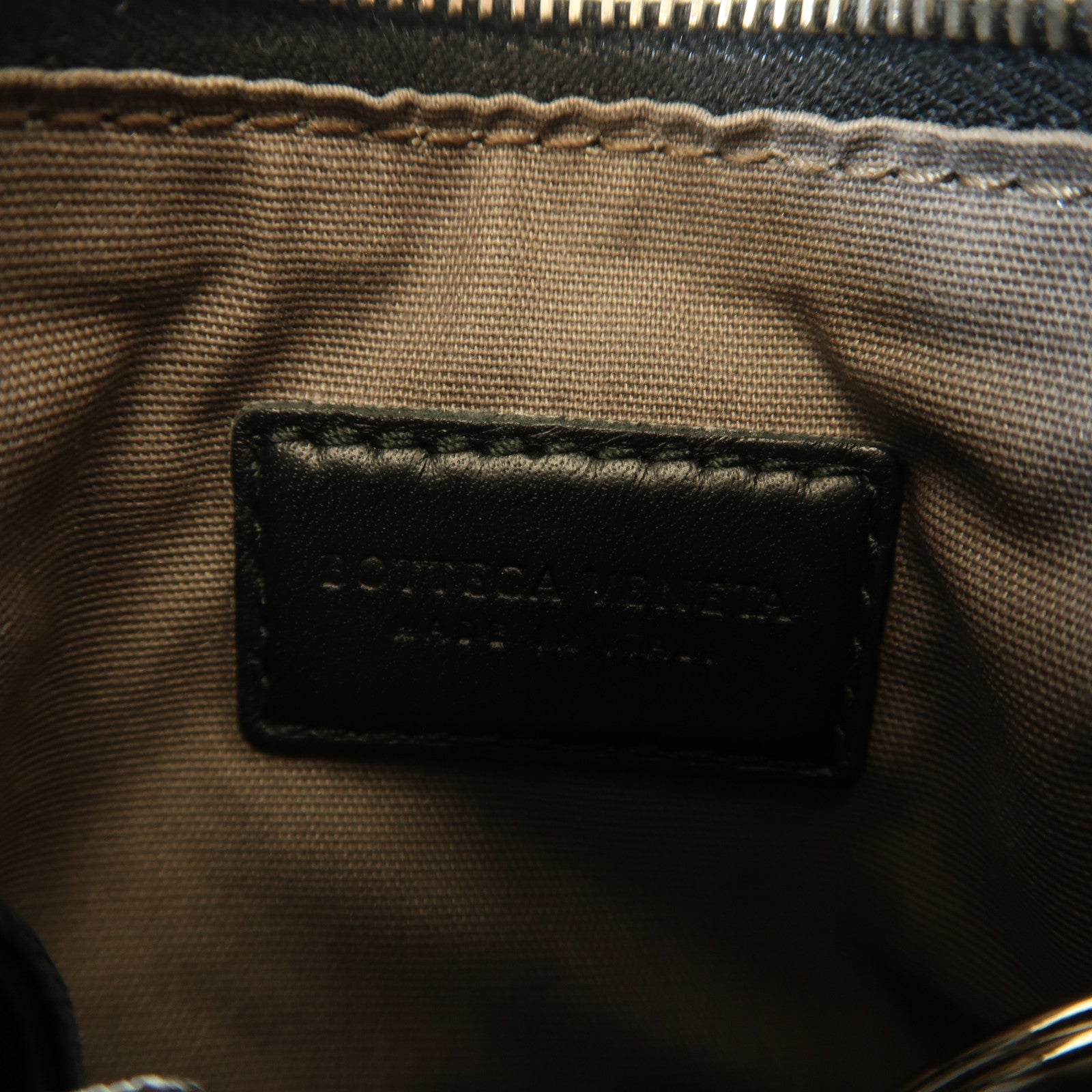 BOTTEGA VENETA 織紋羊皮皮革Coin Case銀扣零錢包黑色
