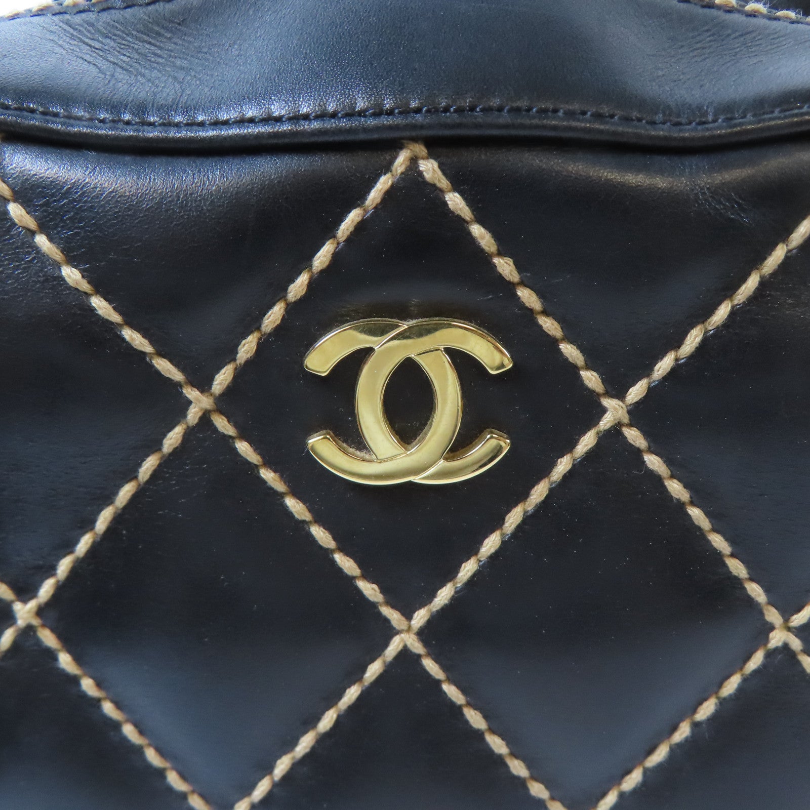 CHANEL 菱格牛皮皮革Vintage Handbag金扣金扣黑色