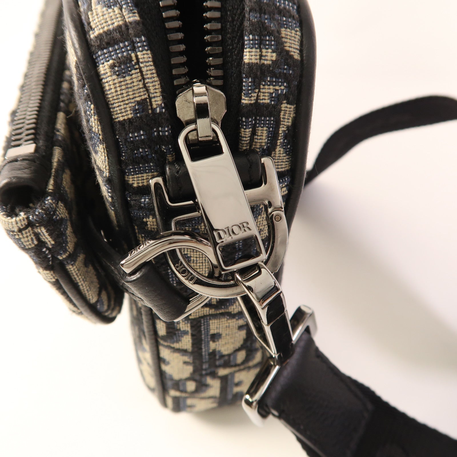 Dior 帆布Saddle Triple Pouch銀扣肩背袋