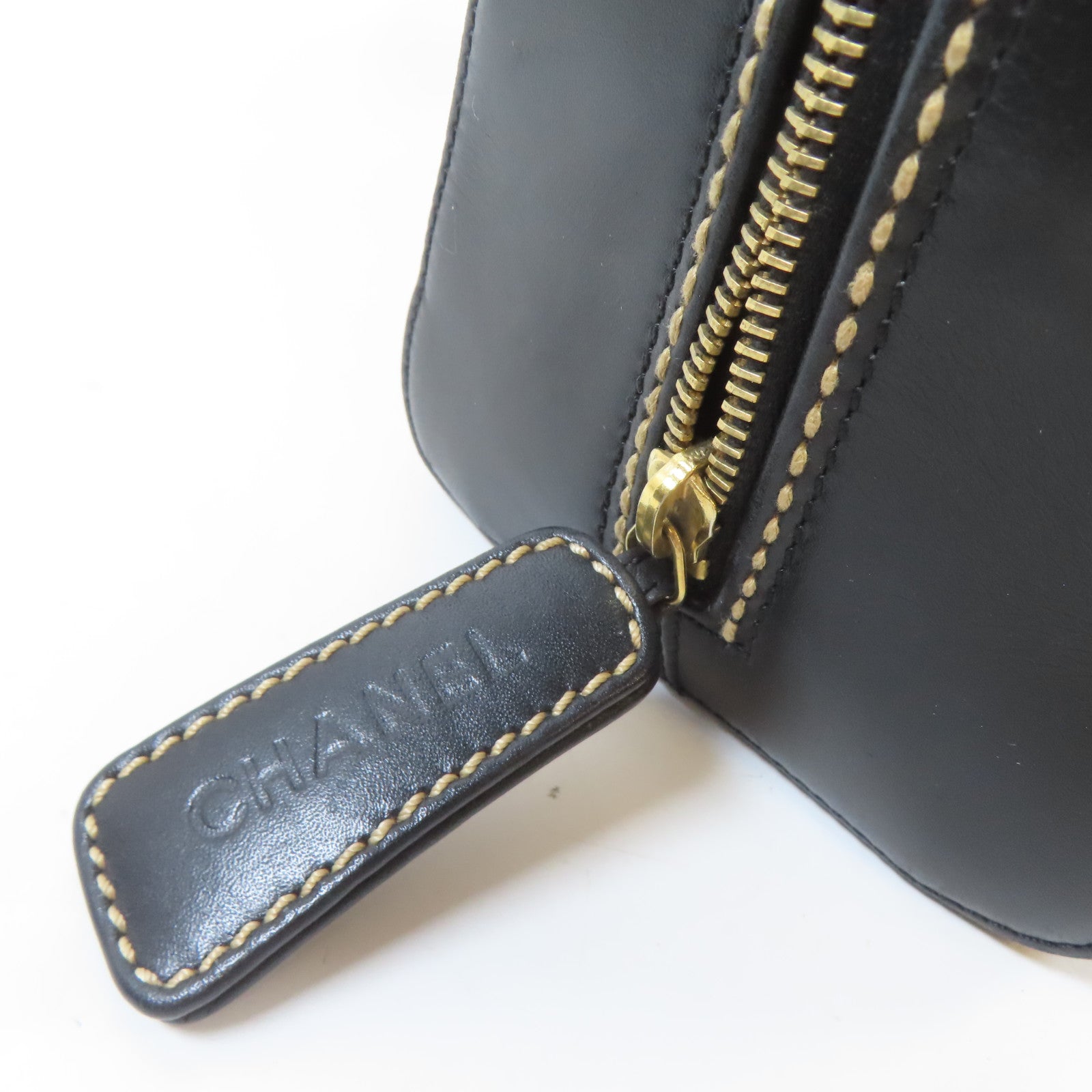 CHANEL 菱格牛皮皮革Vintage Handbag金扣金扣黑色