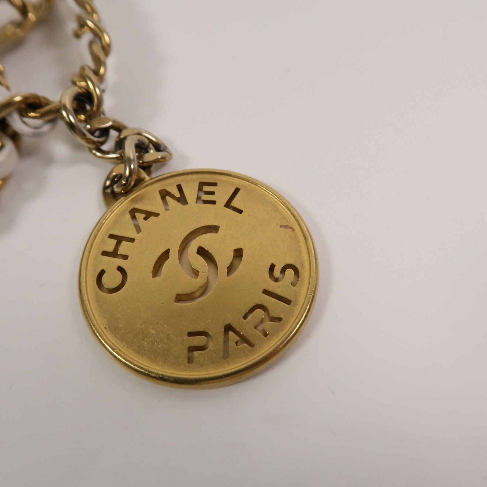 CHANEL 牛皮皮革Chanel 22 Mini手挽肩背兩用袋