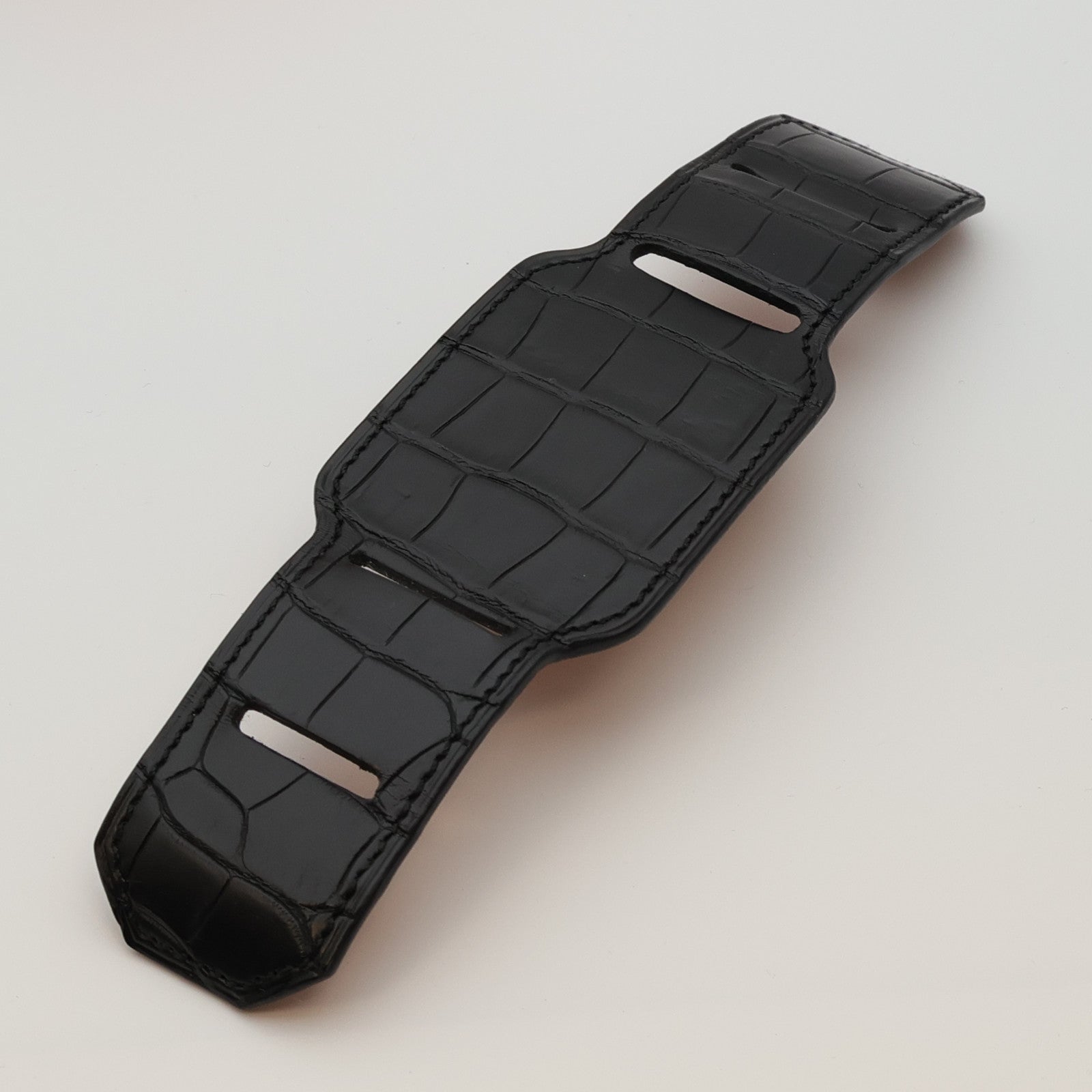 HERMES Capecod Large Model 37mm CC1.810