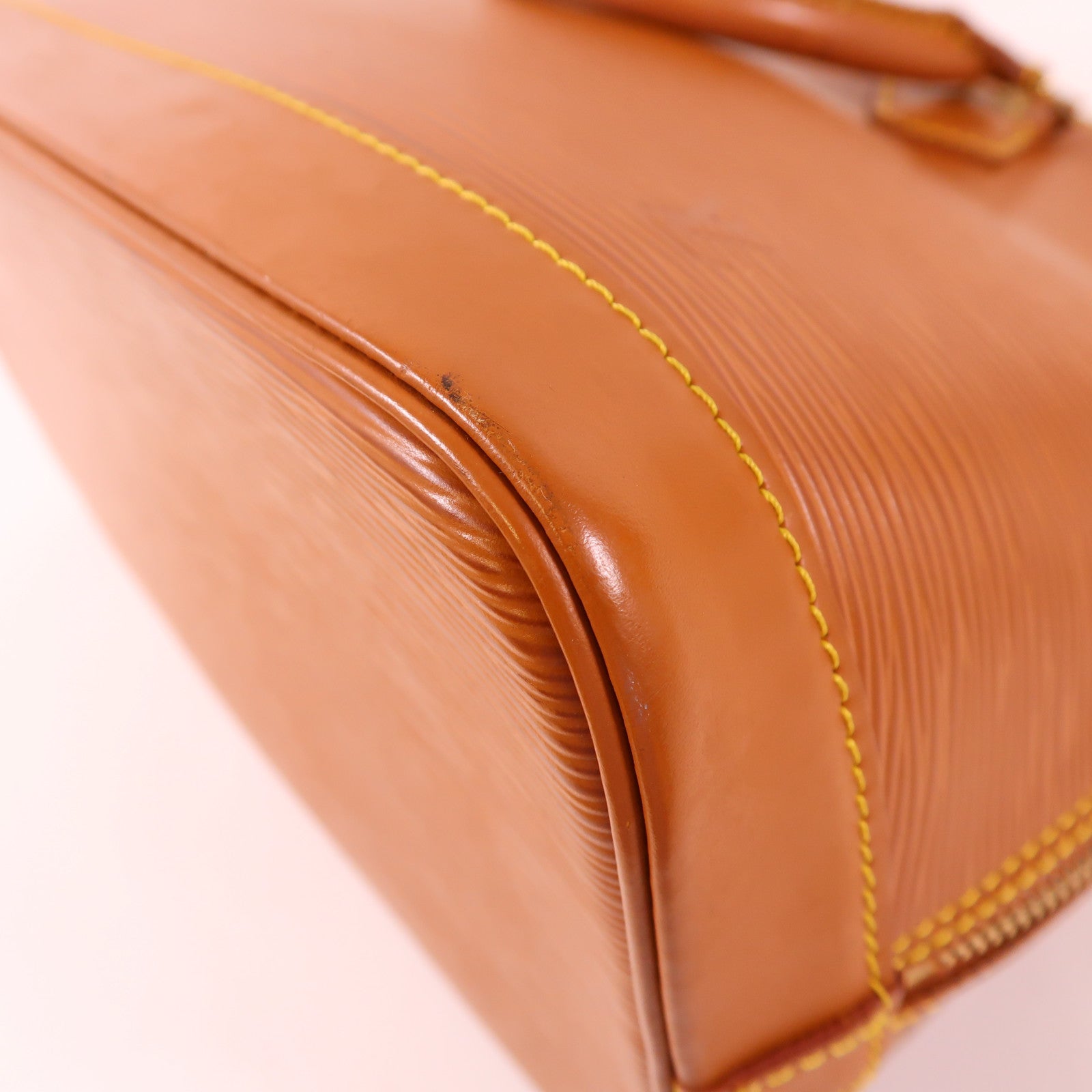 LOUIS VUITTON Epi Alma金扣手挽袋