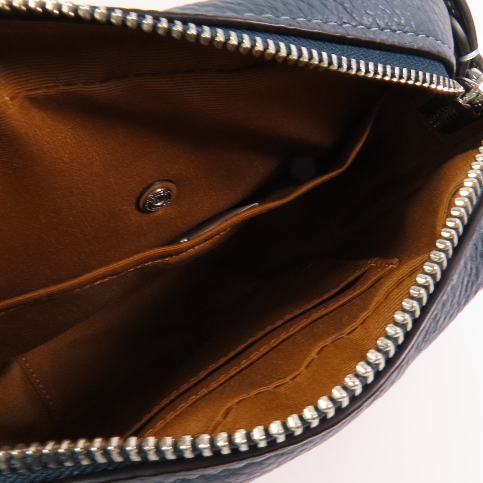 COACH 牛皮皮革Shoulder Bag銀扣肩背袋