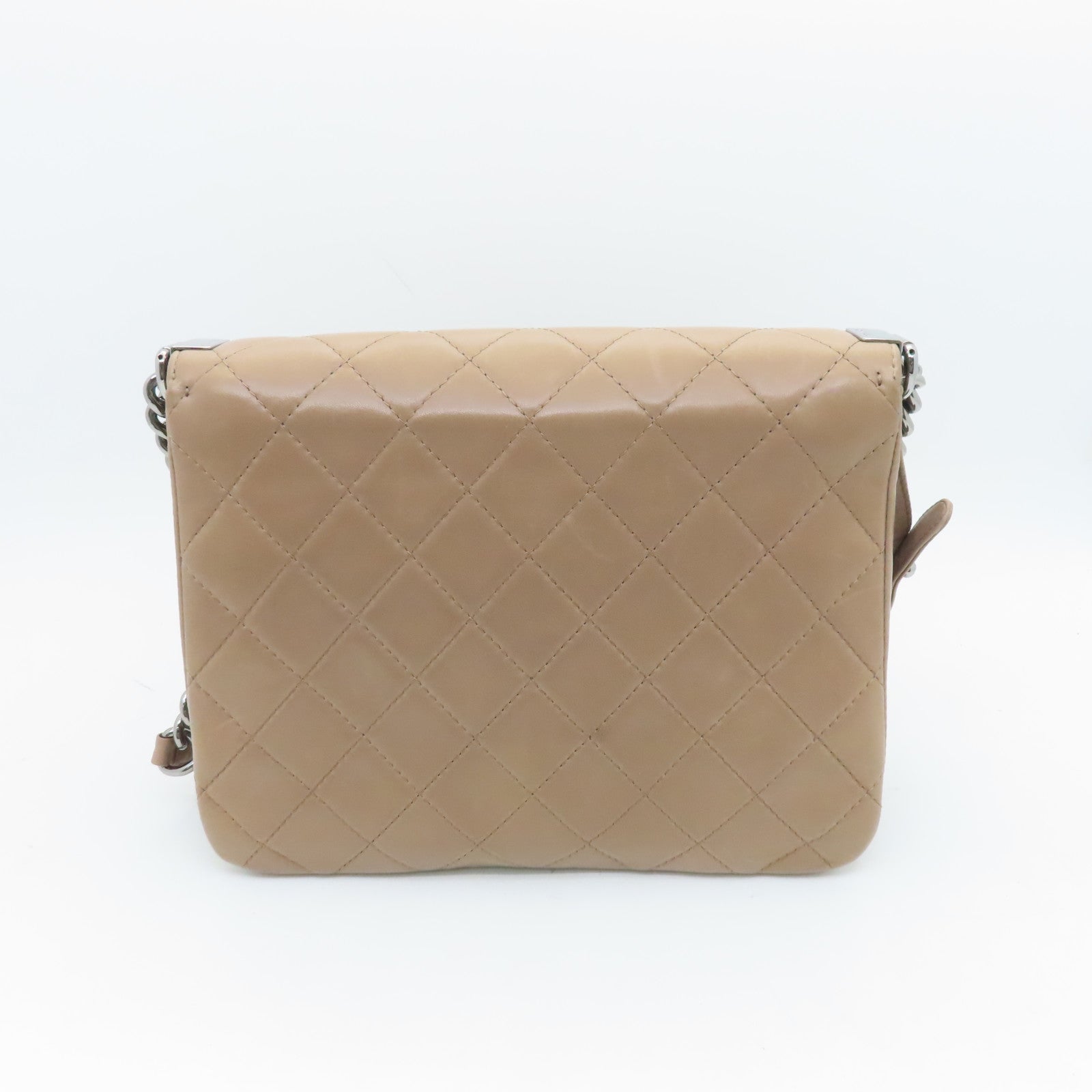 CHANEL rhombic sheepskin leather Chain Shoulder Bag silver buckle chain shoulder bag apricot color