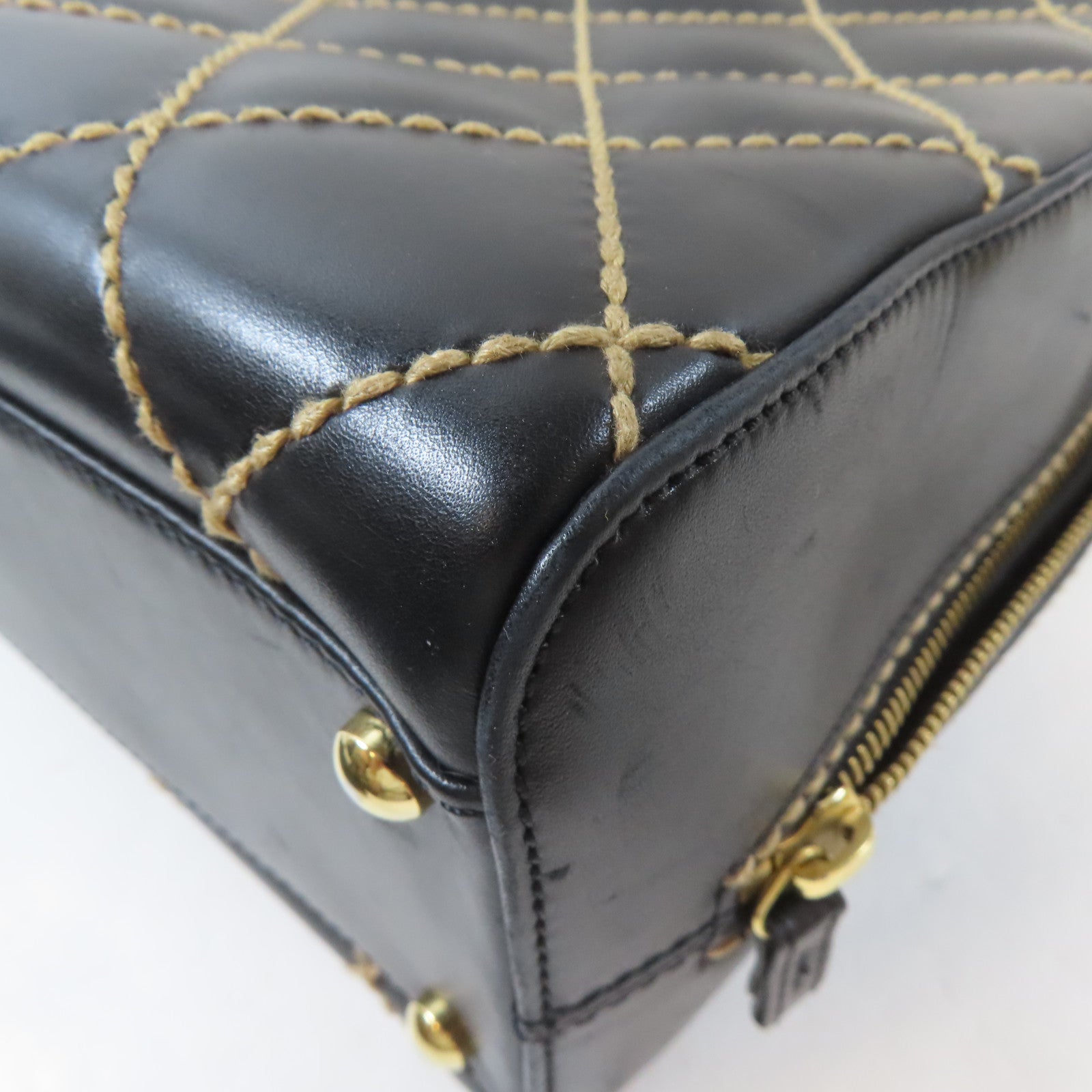 CHANEL 菱格牛皮皮革Vintage Handbag金扣金扣黑色