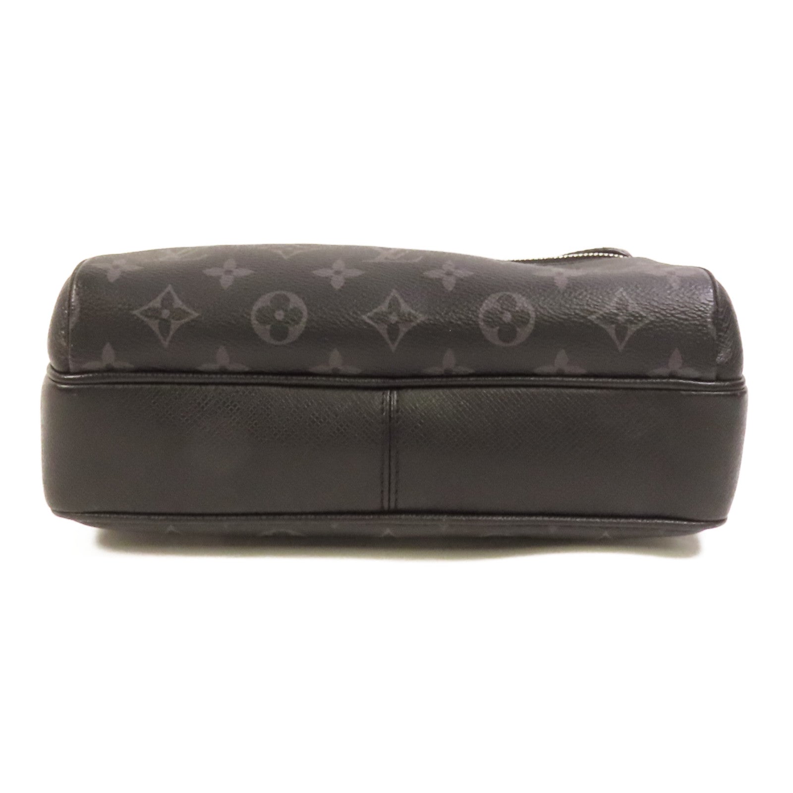 LOUIS VUITTON 【激減優惠】Monogram Eclipse/Taiga Outdoor Messenger銀扣肩背袋