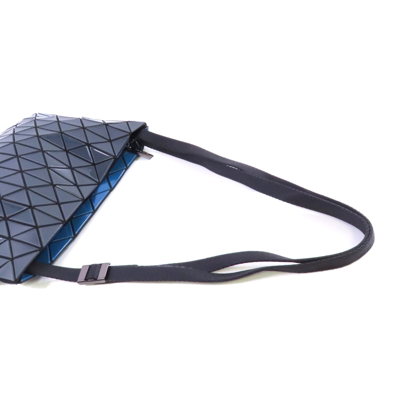BAO BAO ISSEYMIYAKE PVC Shoulder Bag肩背袋碳灰色/藍色