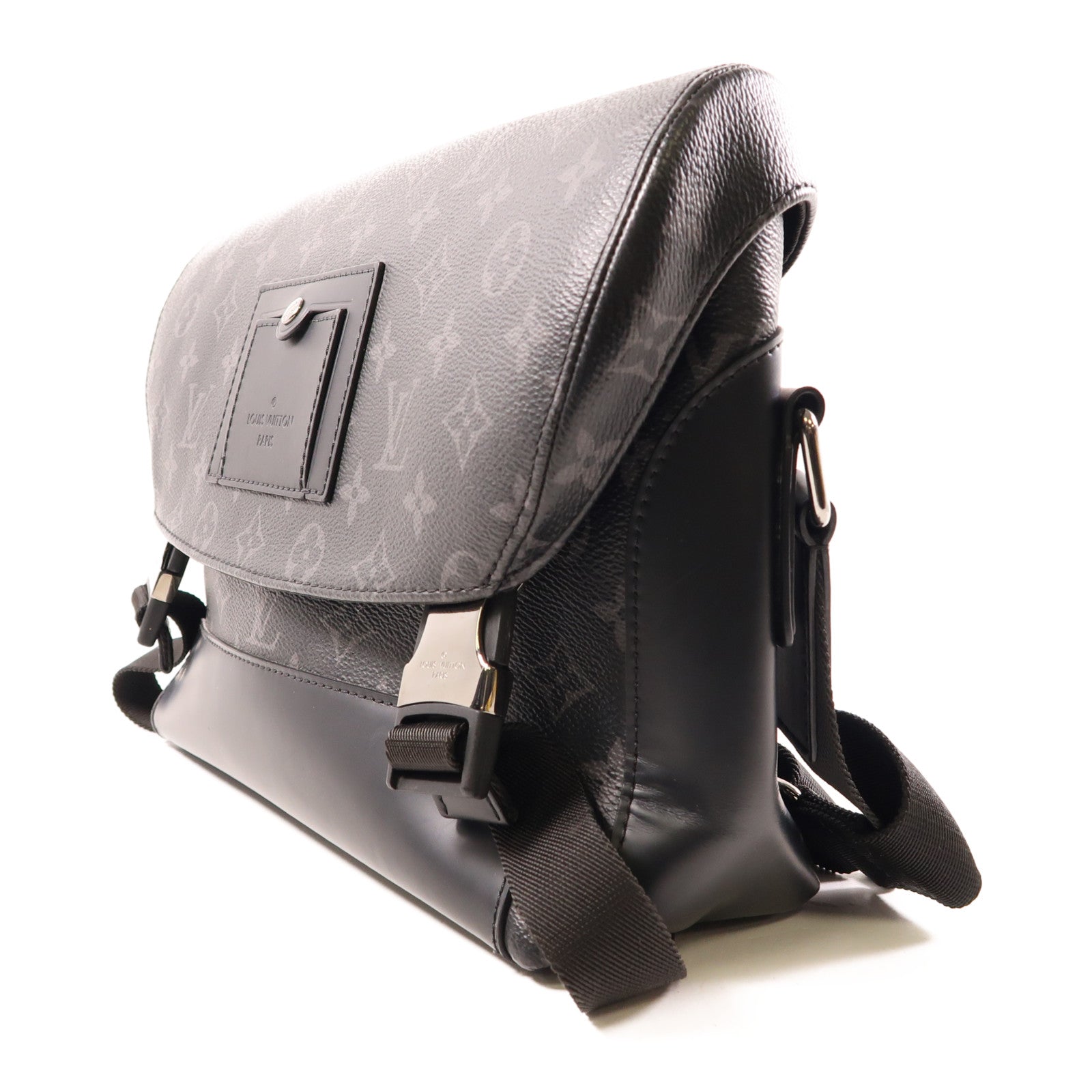 LOUIS VUITTON Monogram Eclipse Messenger PM Voyager銀扣肩背袋黑色